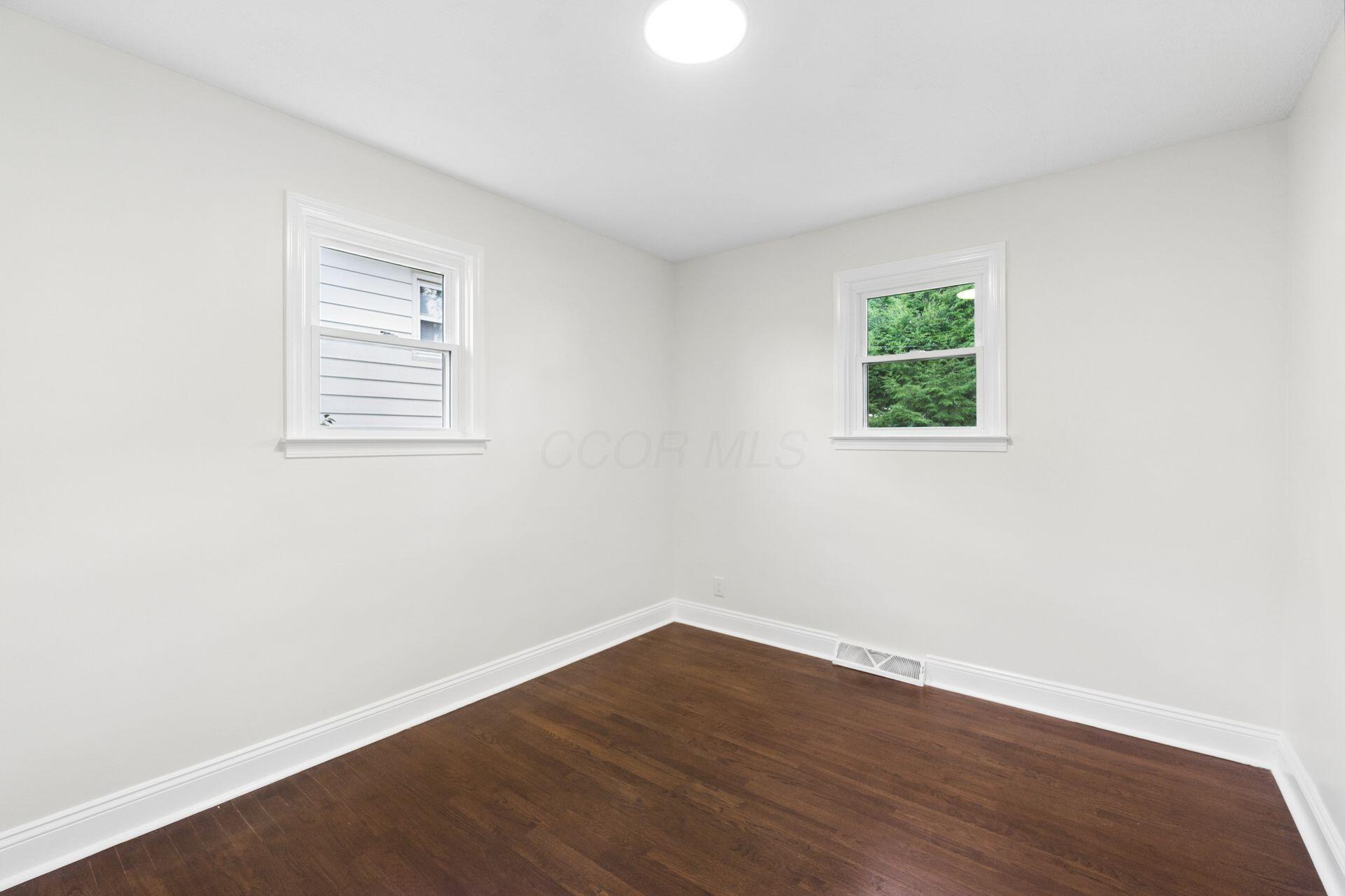 502 Summitview Drive Property Photo 25