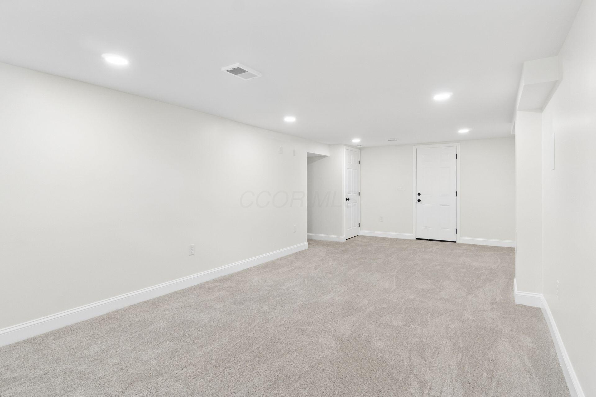 502 Summitview Drive Property Photo 32