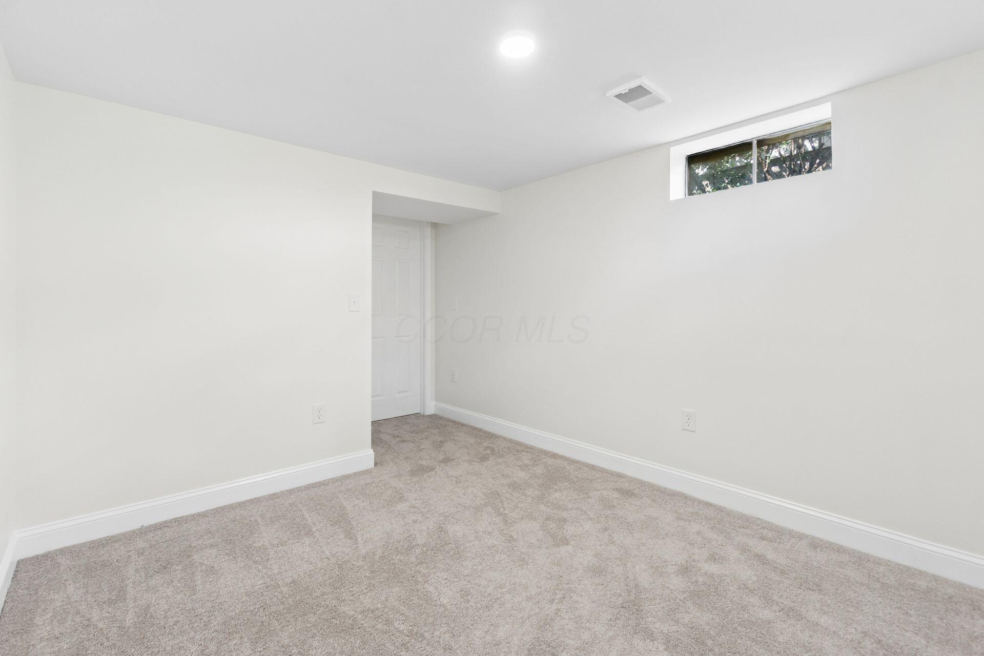 502 Summitview Drive Property Photo 34