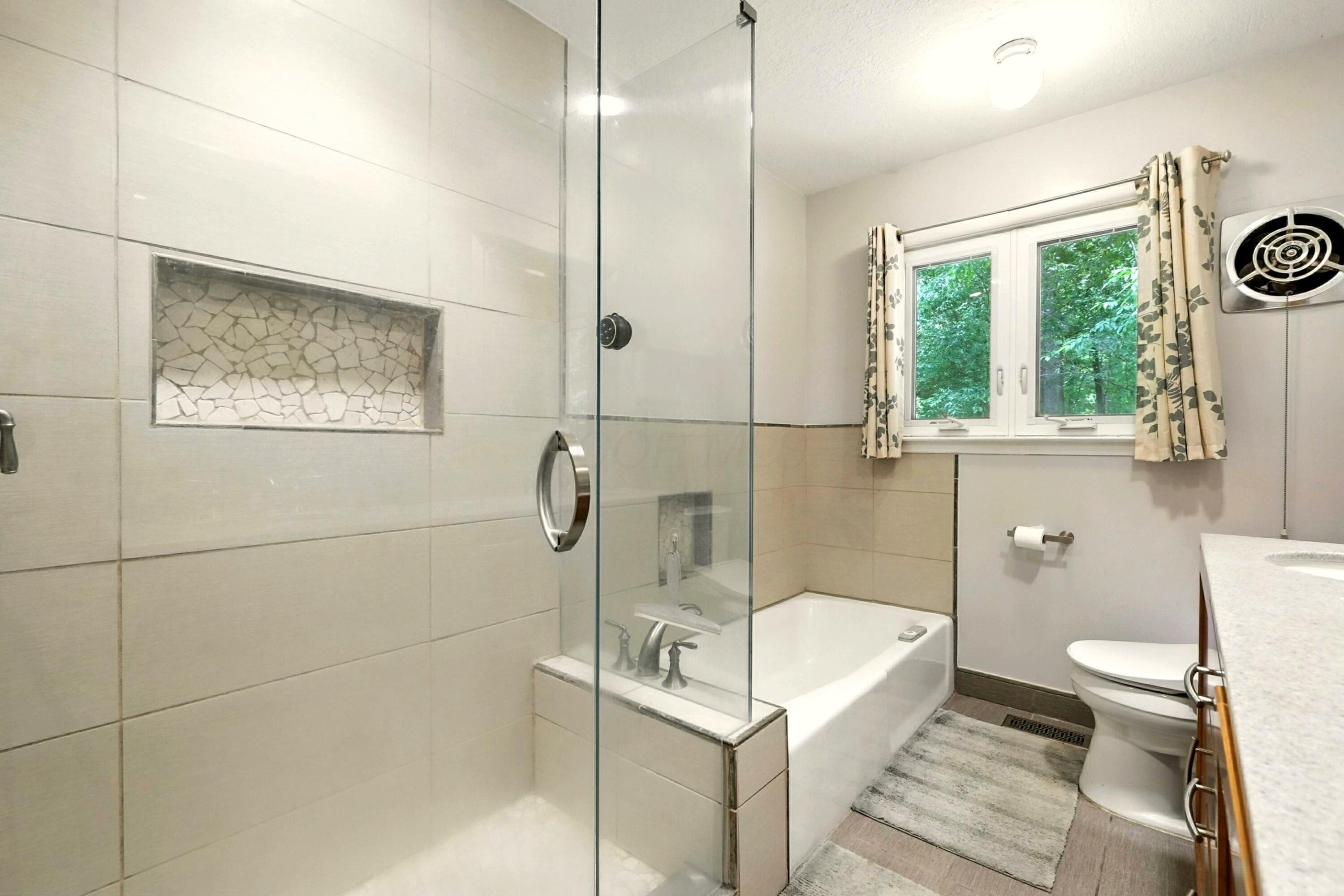 302 E Woodside Drive Property Photo 36
