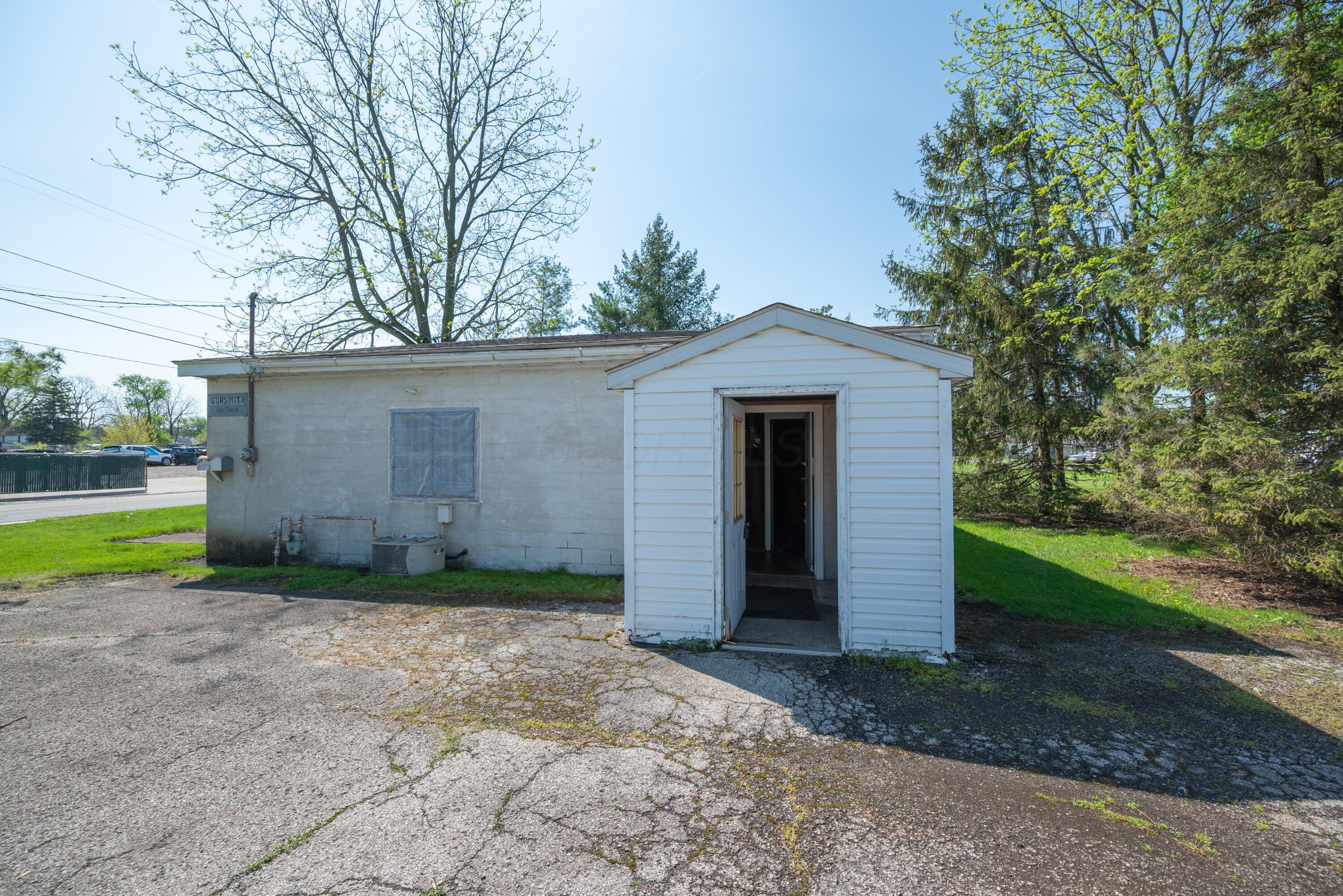 405 Bartram Avenue Property Photo 4