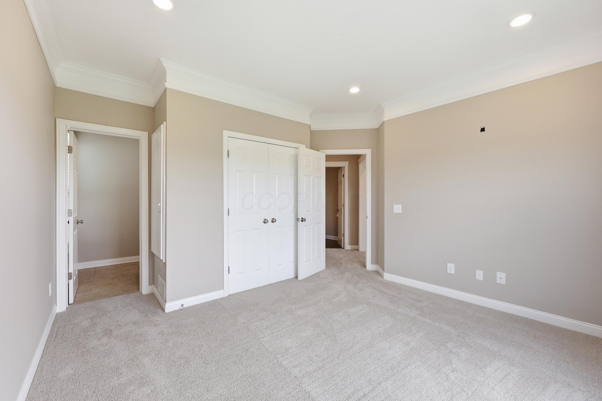 6376 Scioto Chase Boulevard Property Photo 15