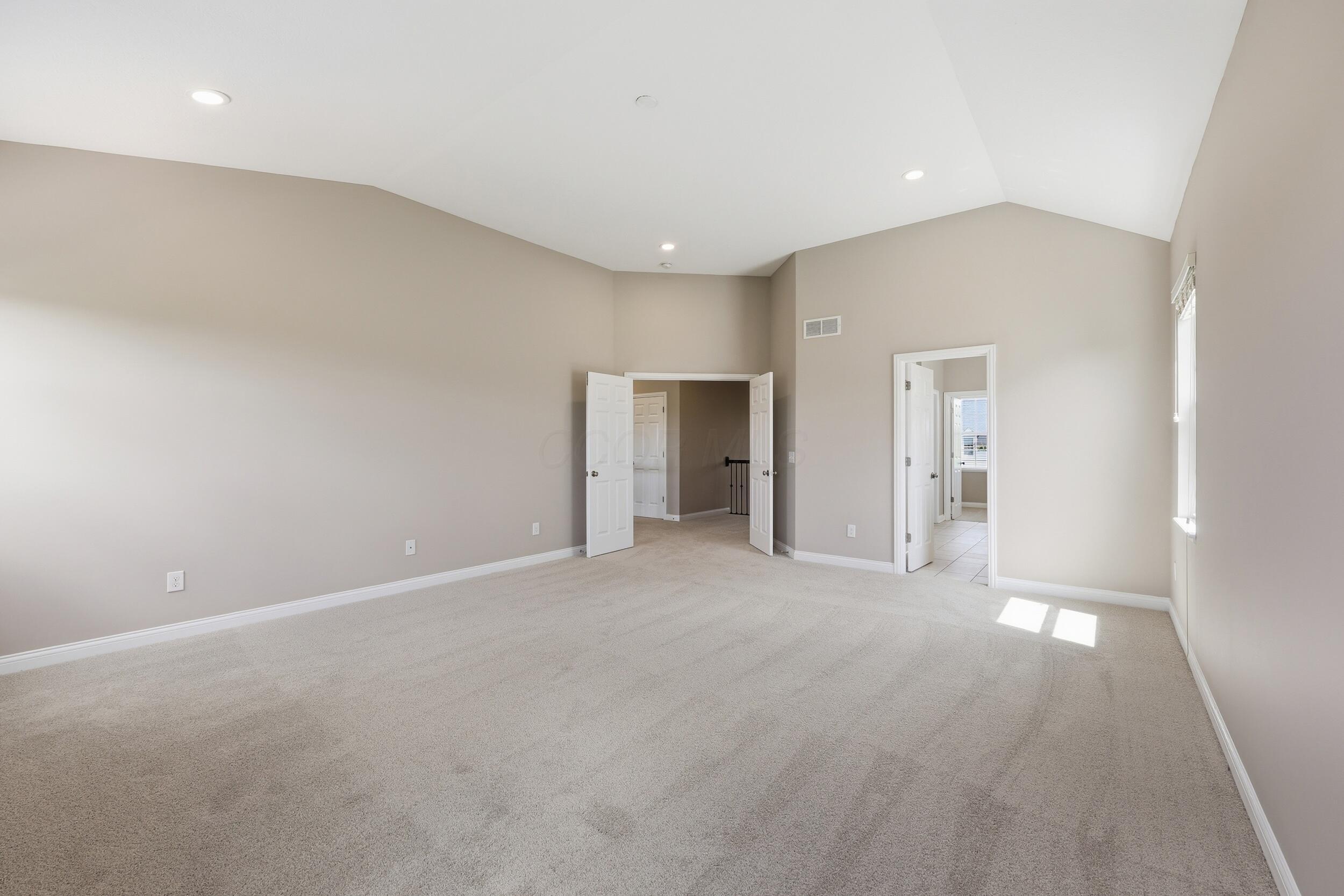 6376 Scioto Chase Boulevard Property Photo 17