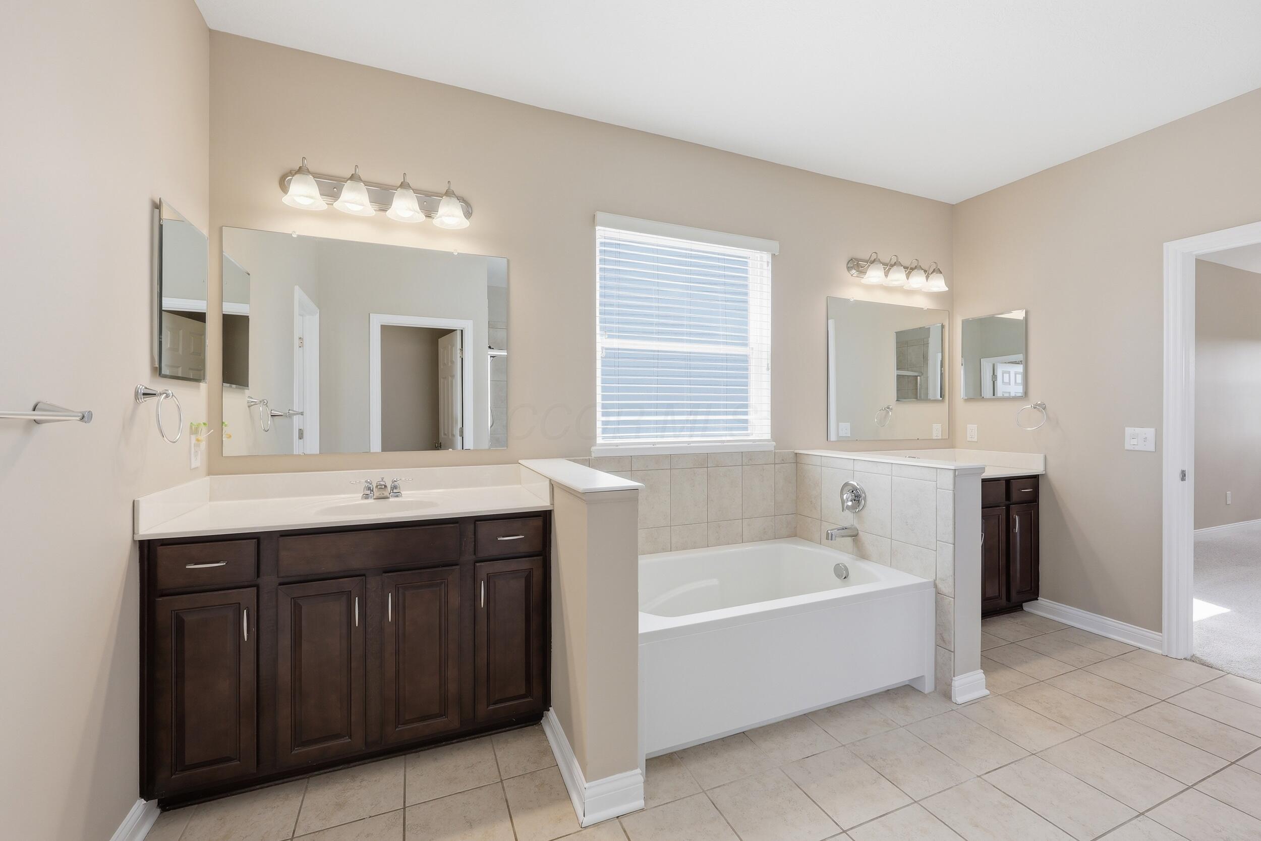 6376 Scioto Chase Boulevard Property Photo 26