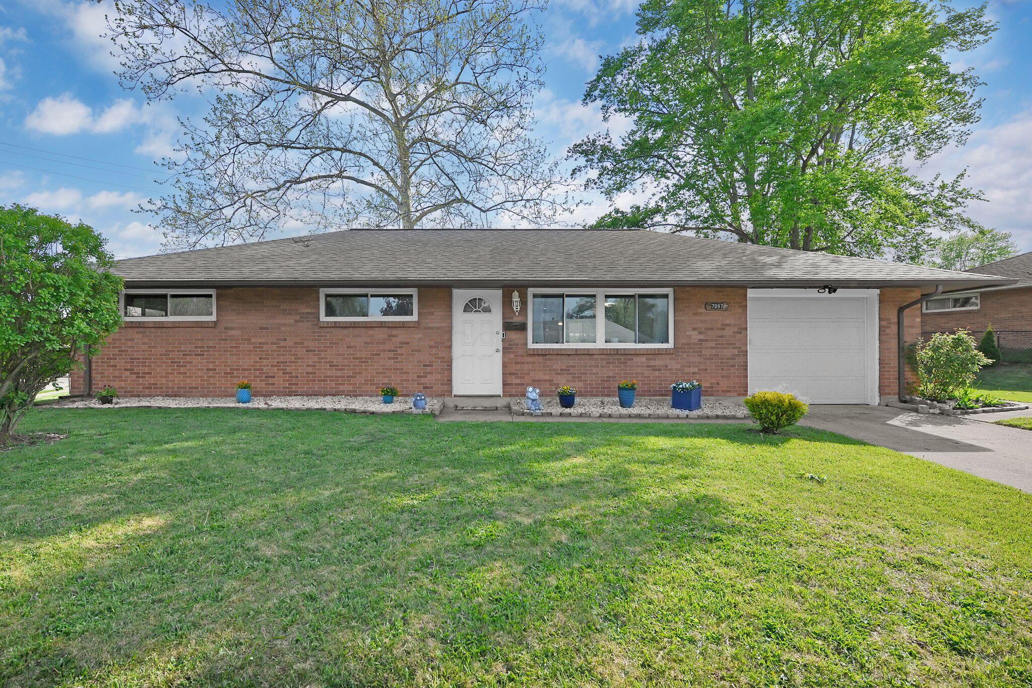 7097 Bartlett Road Property Photo 1
