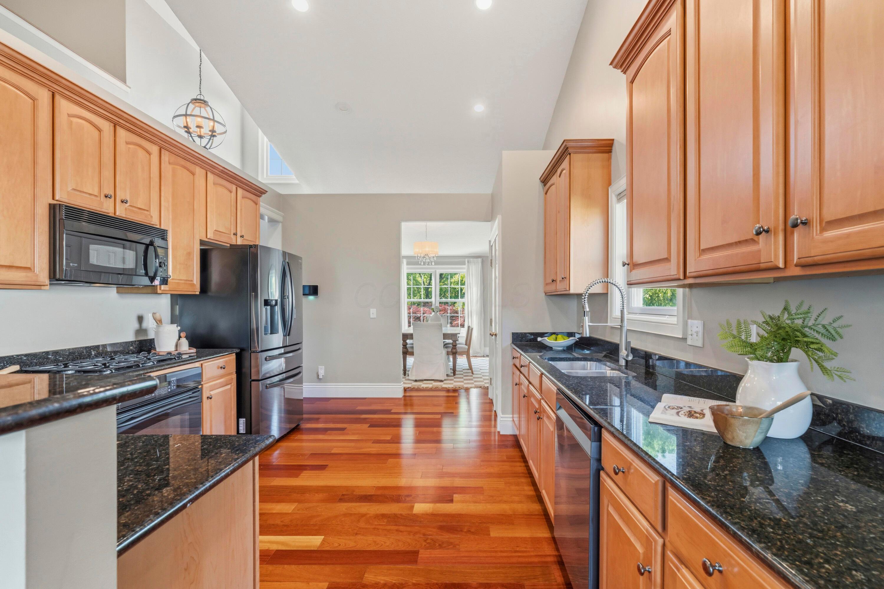 6252 Tallowtree Drive Property Photo 28