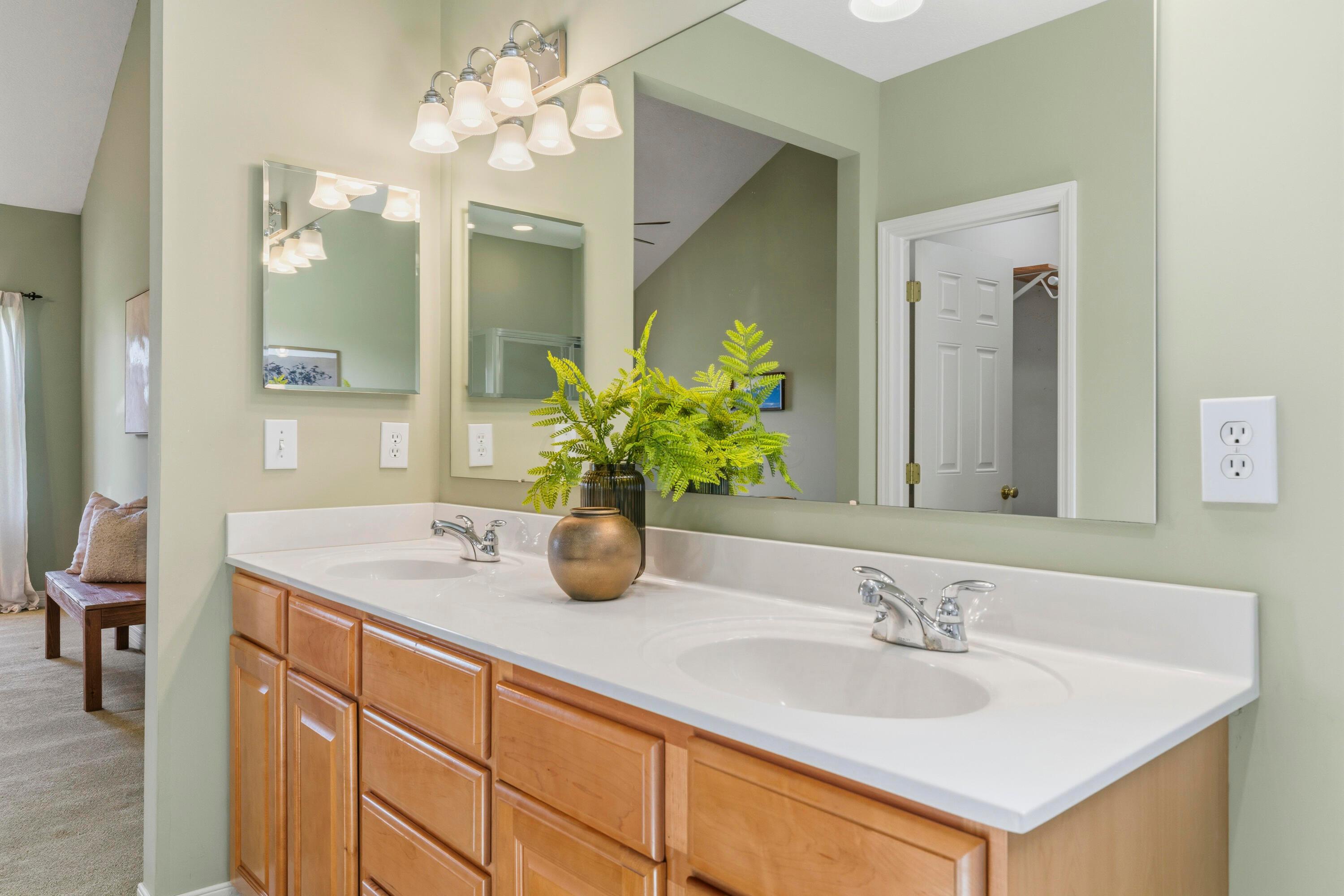 6252 Tallowtree Drive Property Photo 36