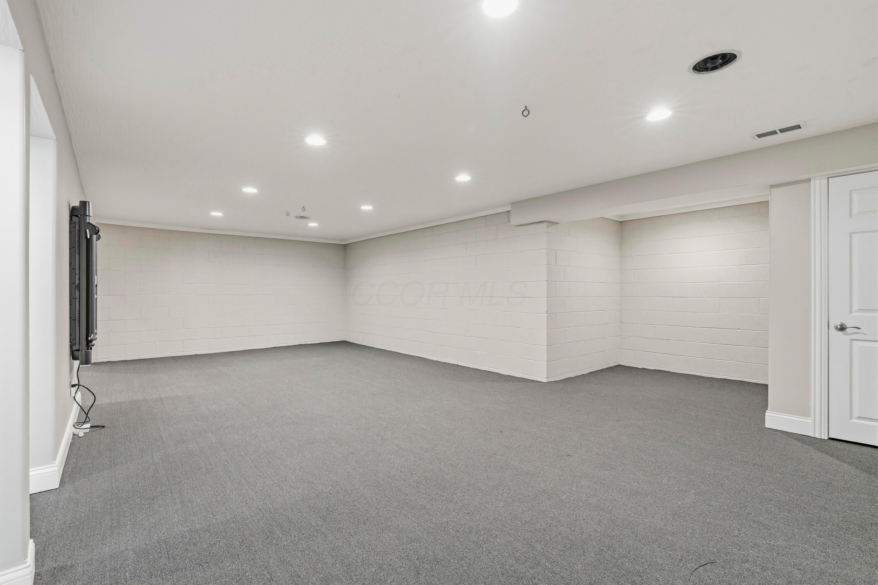6252 Tallowtree Drive Property Photo 52