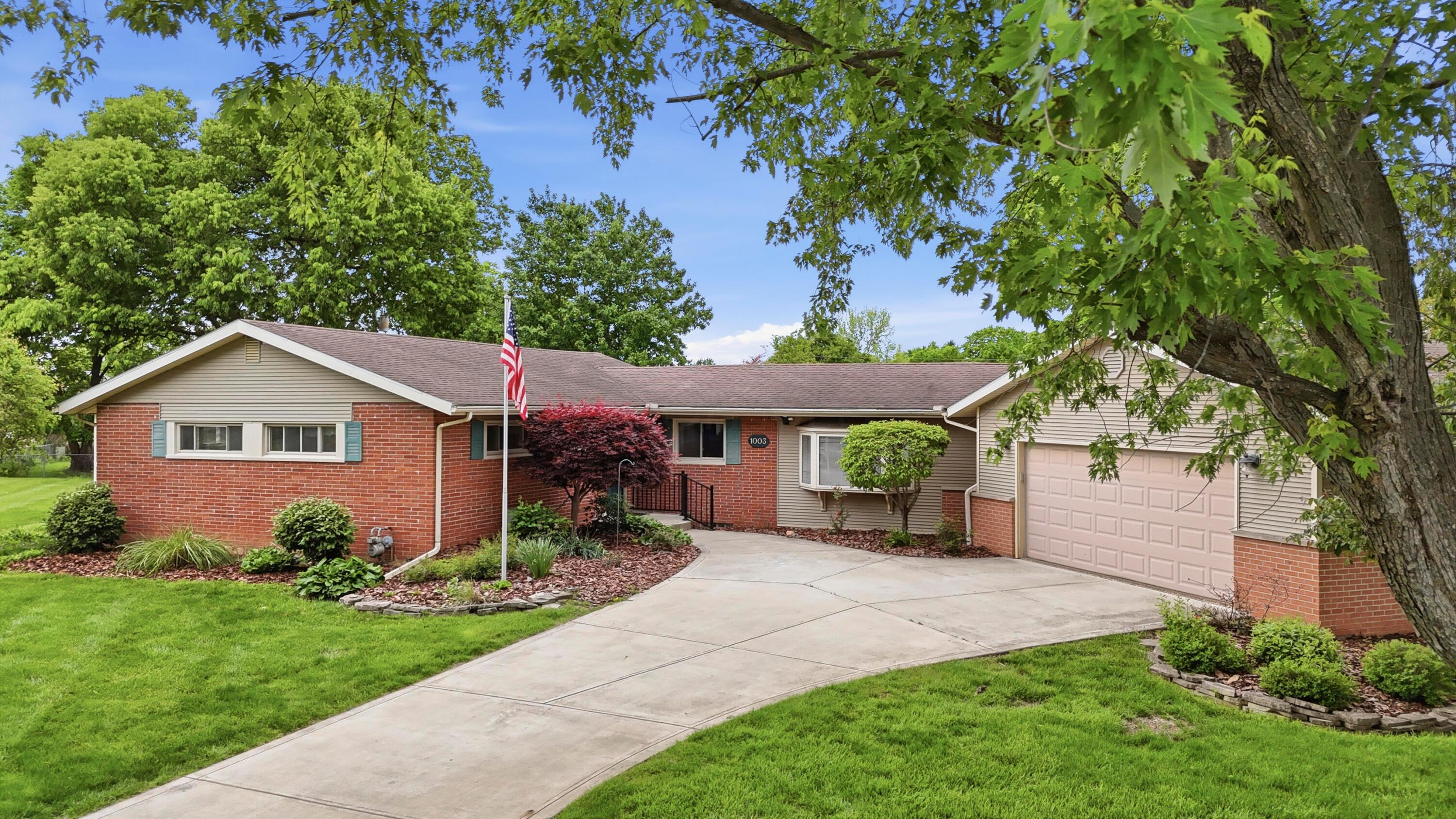 1003 Lynwood Avenue Property Photo 6