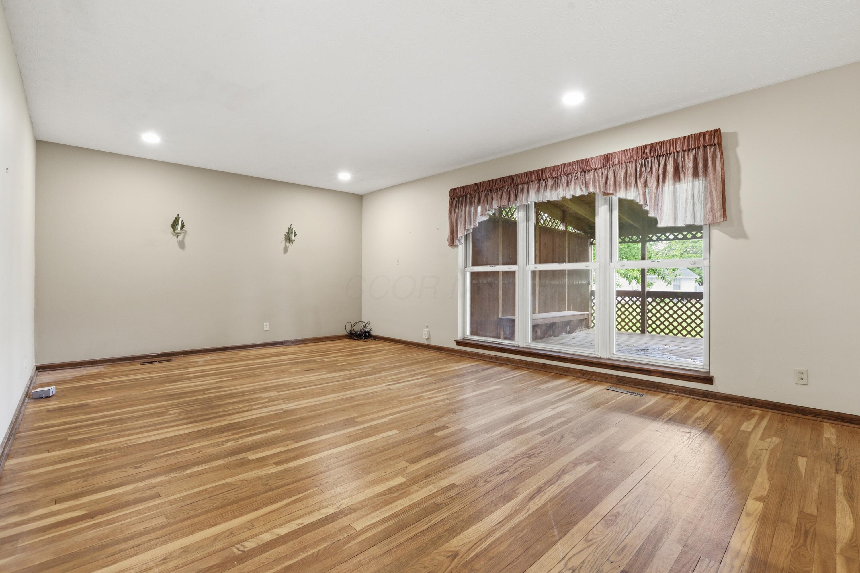 1003 Lynwood Avenue Property Photo 19