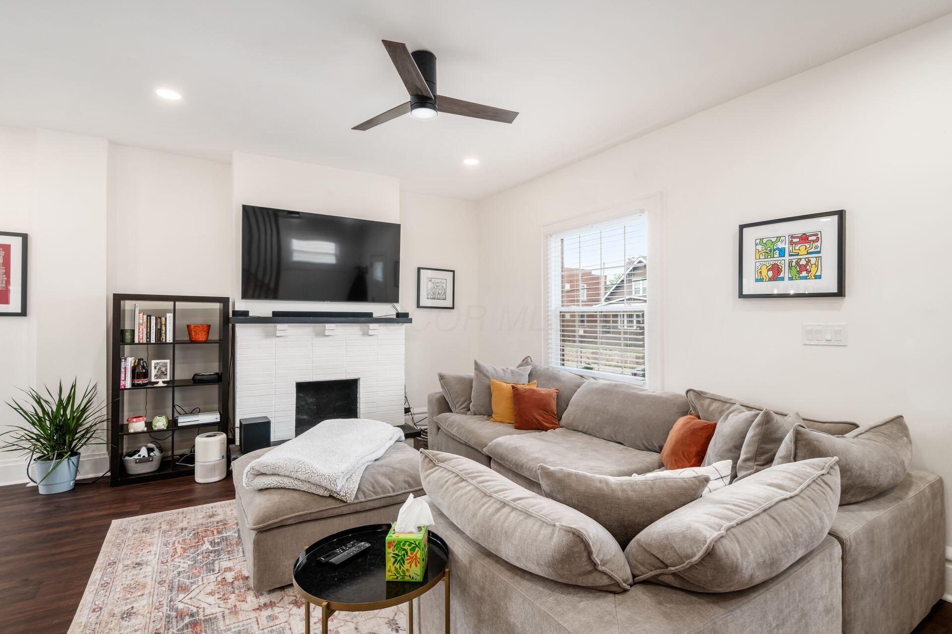 1111 E Whittier Street Property Photo 8