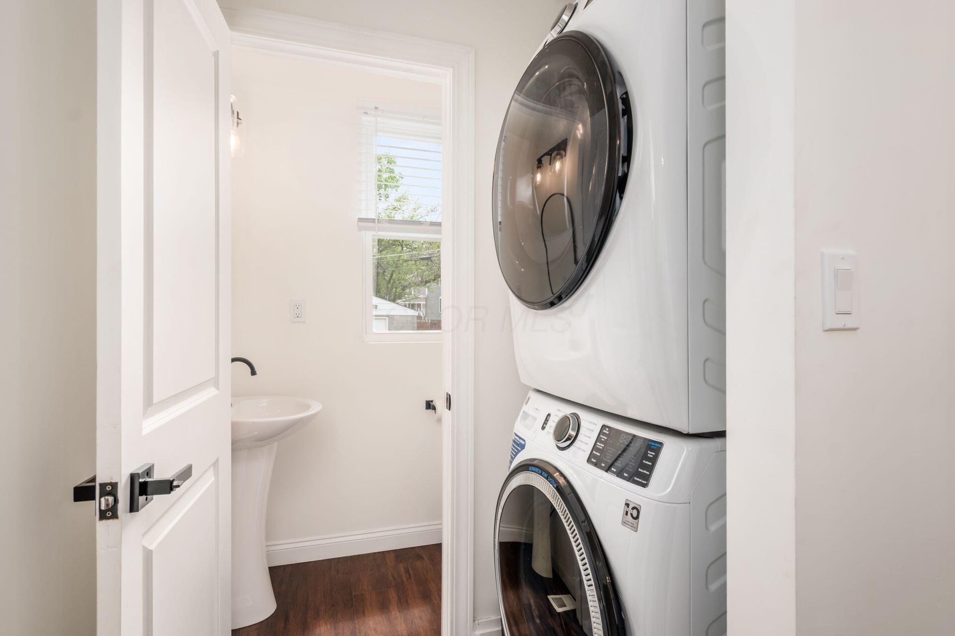 1111 E Whittier Street Property Photo 20