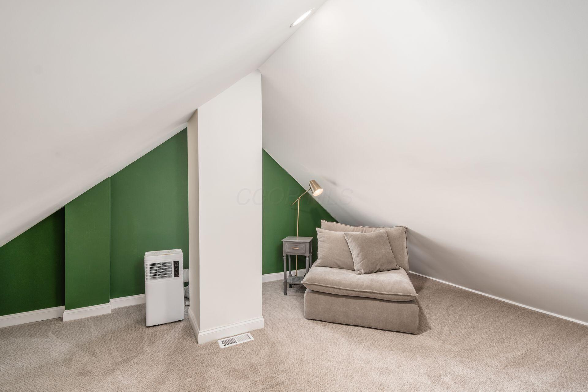 1111 E Whittier Street Property Photo 31
