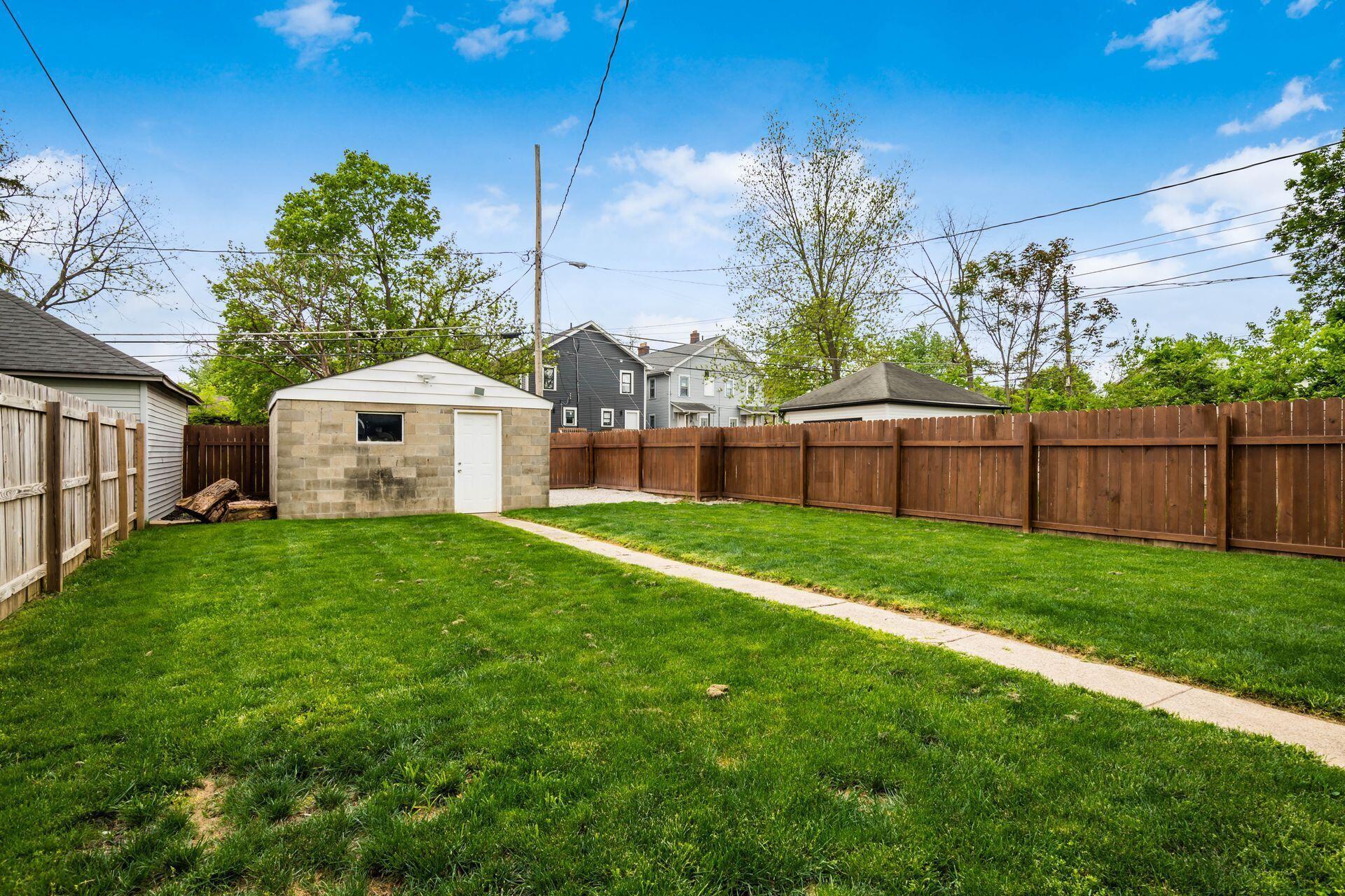 1111 E Whittier Street Property Photo 39