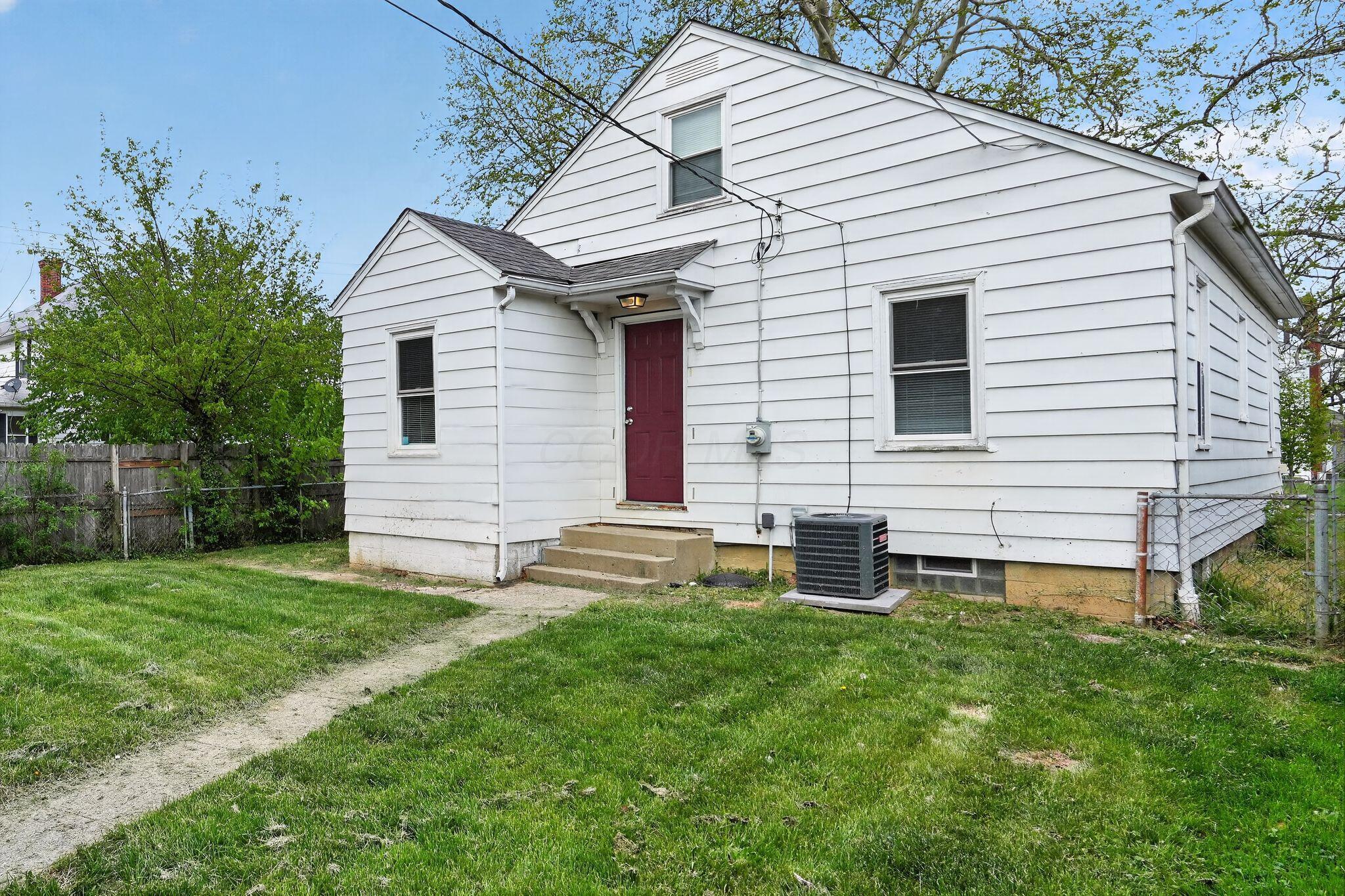 669 S Hampton Road Property Photo 4