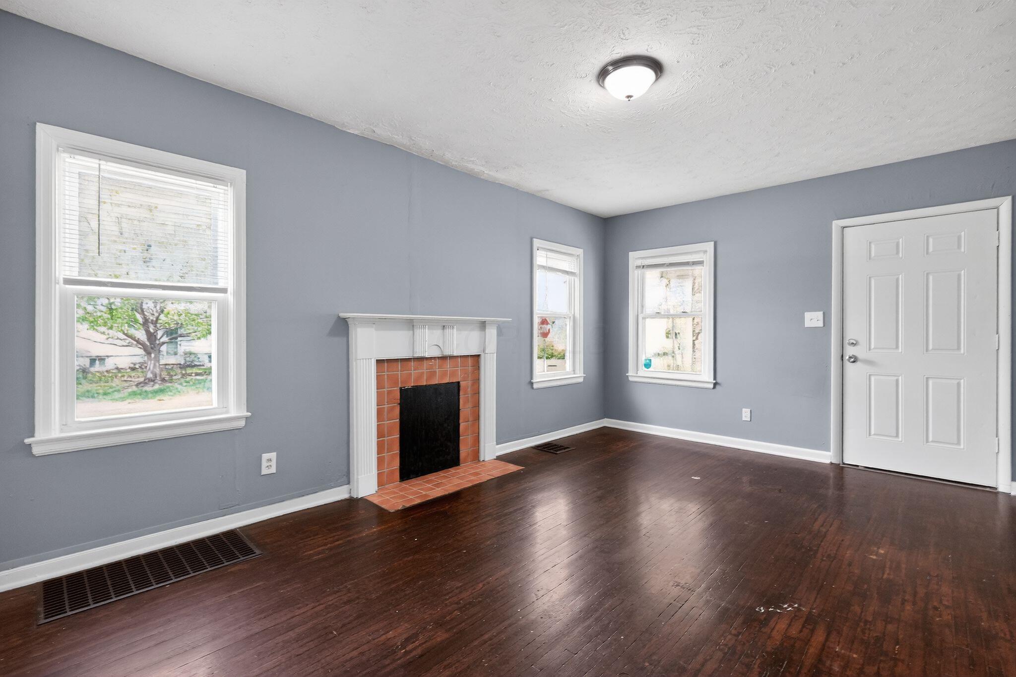 669 S Hampton Road Property Photo 9