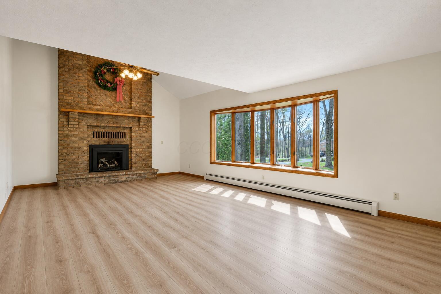 3915 Maxwell Road Property Photo 6