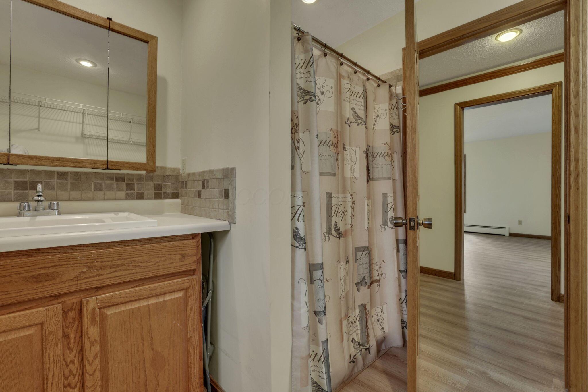 3915 Maxwell Road Property Photo 14