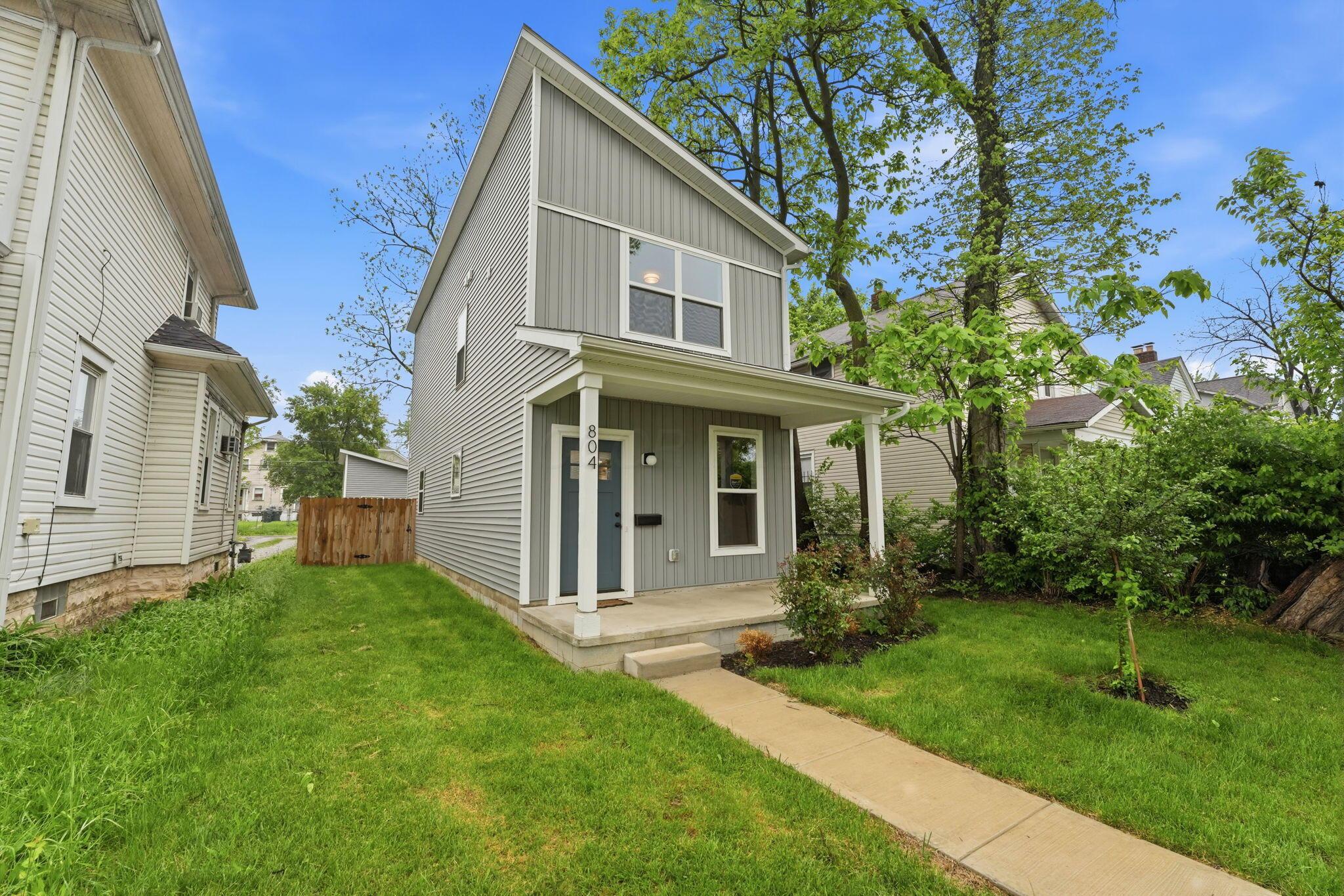 804 Gibbard Avenue Property Photo 2