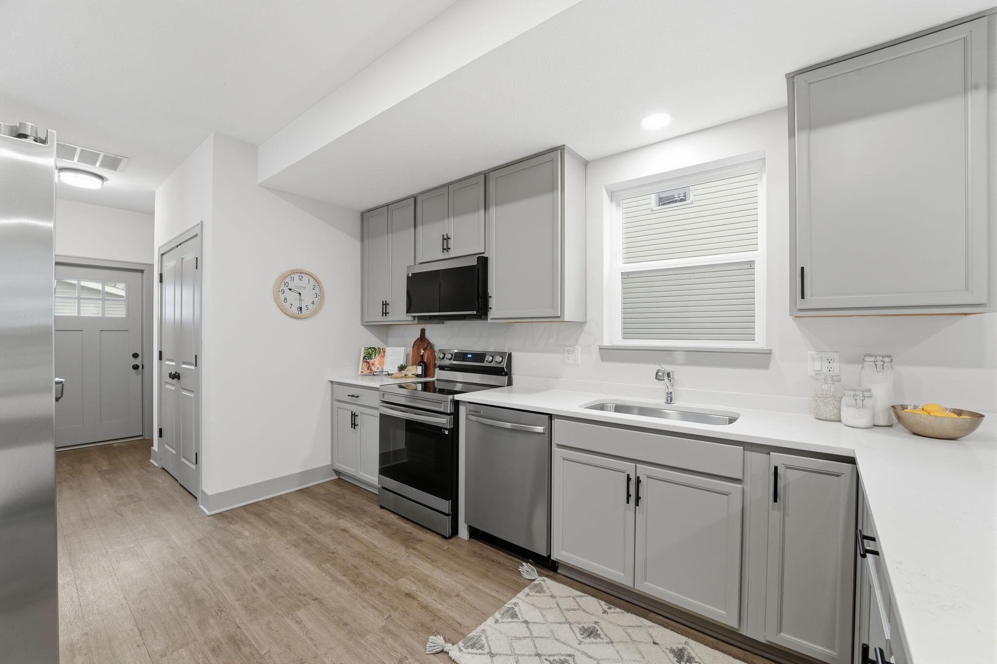 804 Gibbard Avenue Property Photo 12