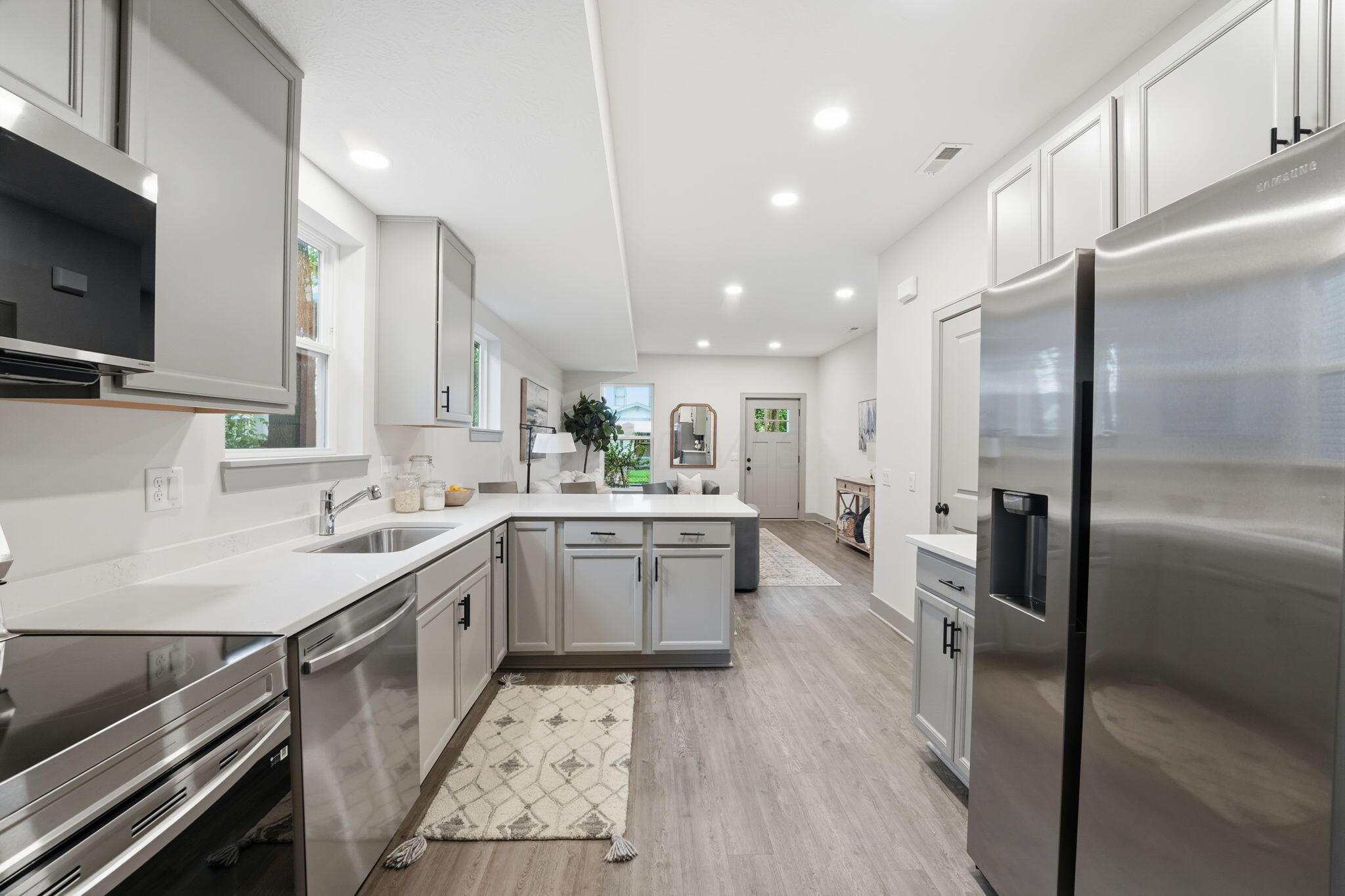 804 Gibbard Avenue Property Photo 13