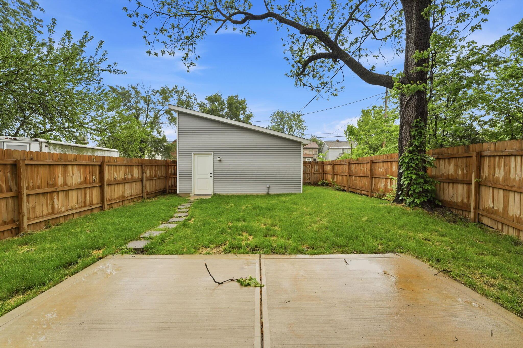 804 Gibbard Avenue Property Photo 36