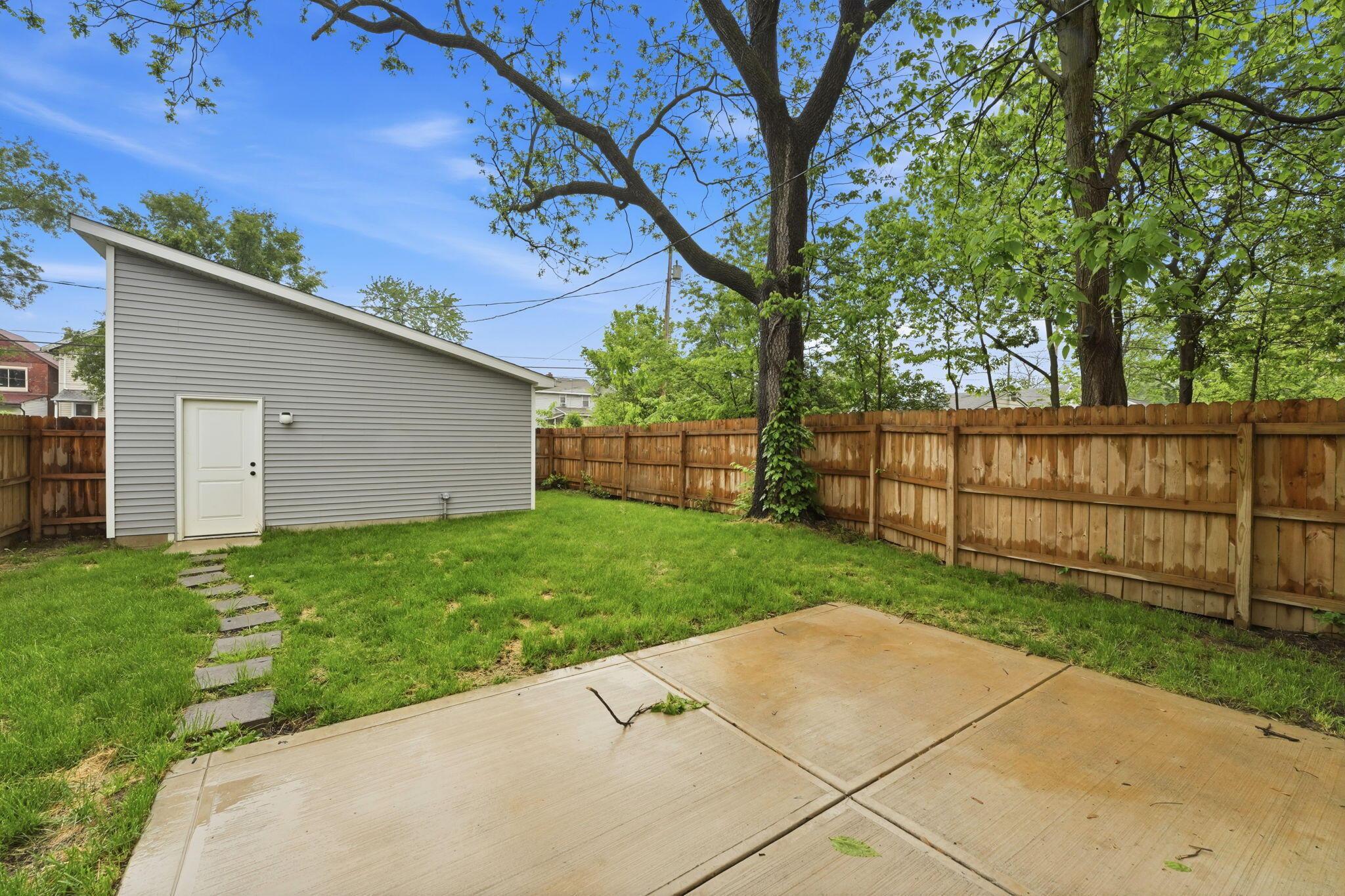 804 Gibbard Avenue Property Photo 37