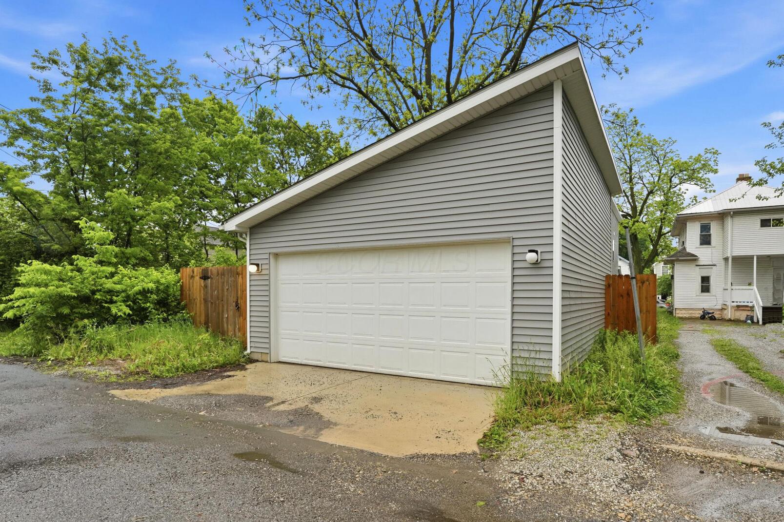 804 Gibbard Avenue Property Photo 42