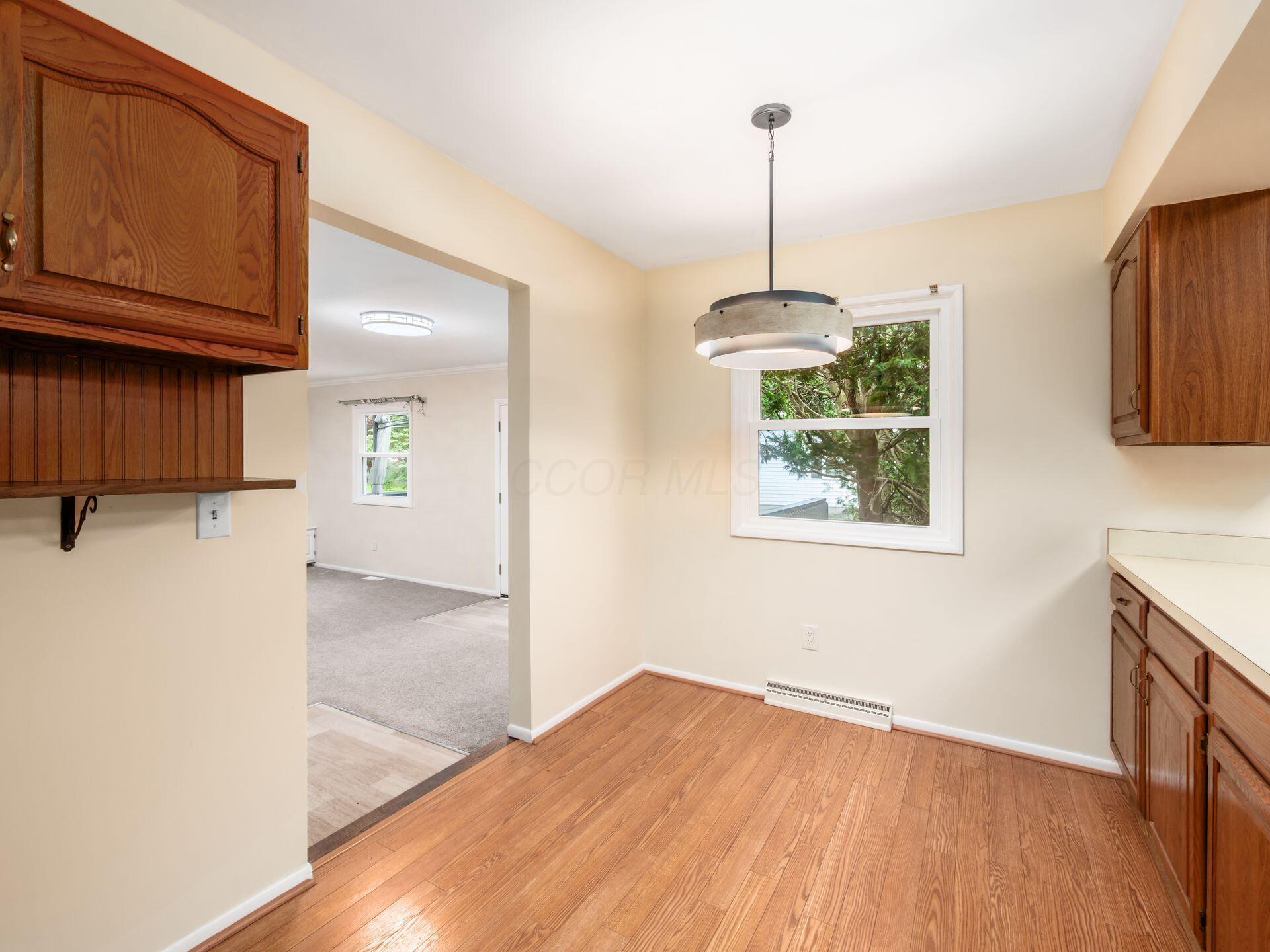 985 Amboise Drive Property Photo 16