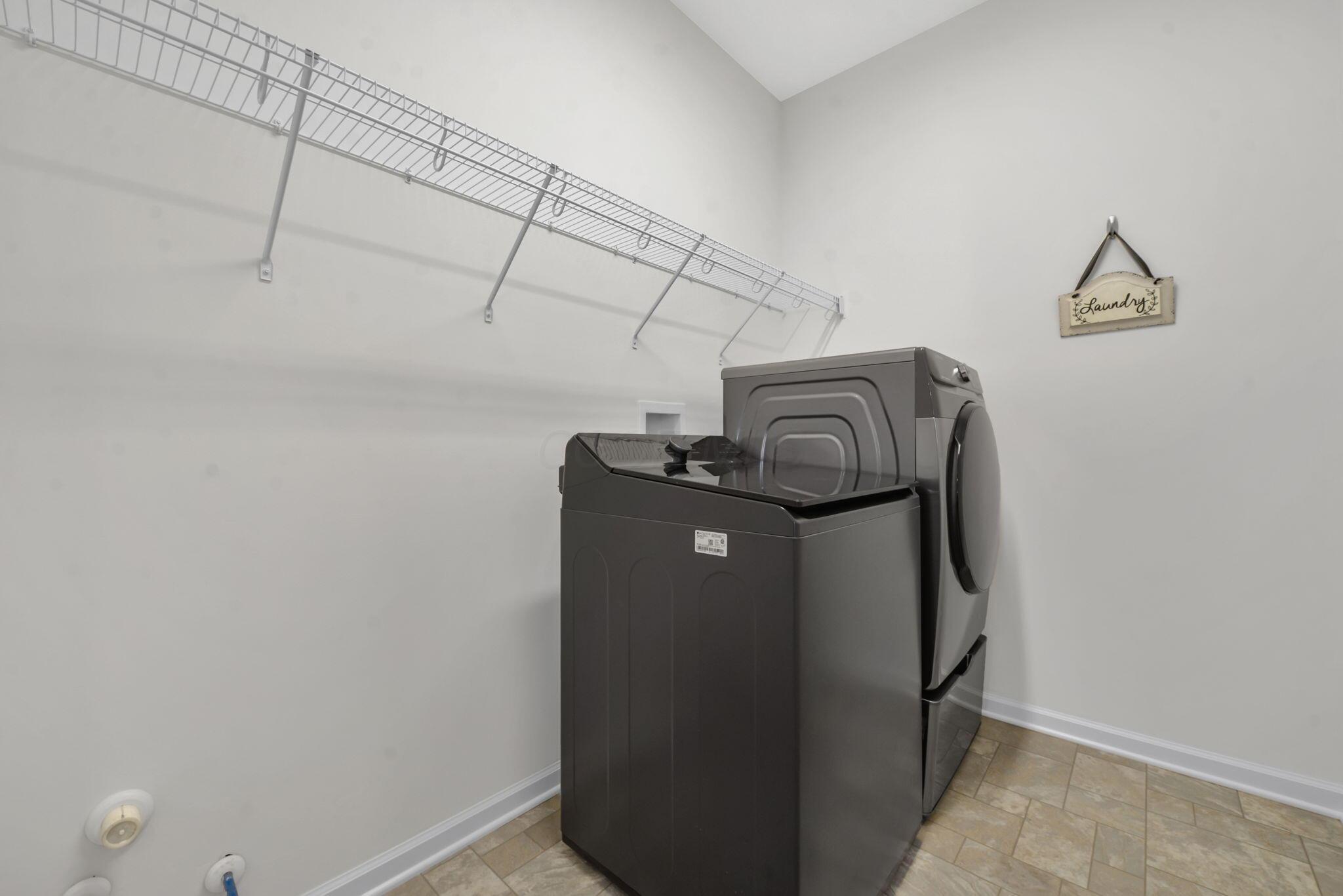 3670 Backstretch Way Property Photo 13