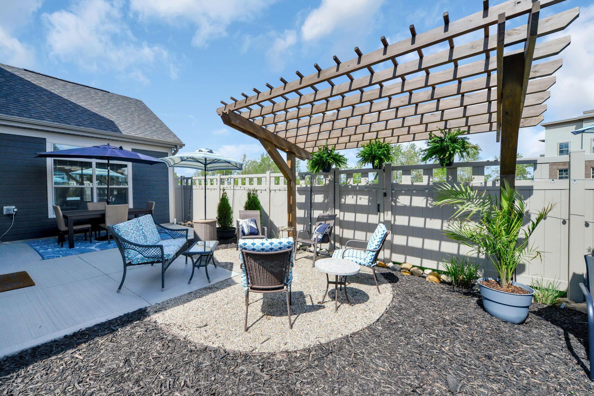 3670 Backstretch Way Property Photo 14