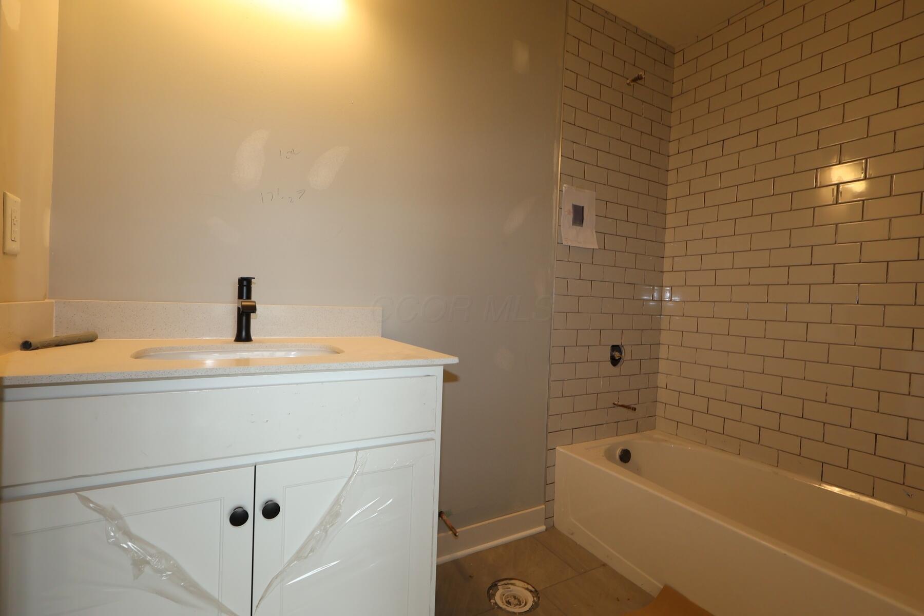 3030 Brian Way Property Photo 9