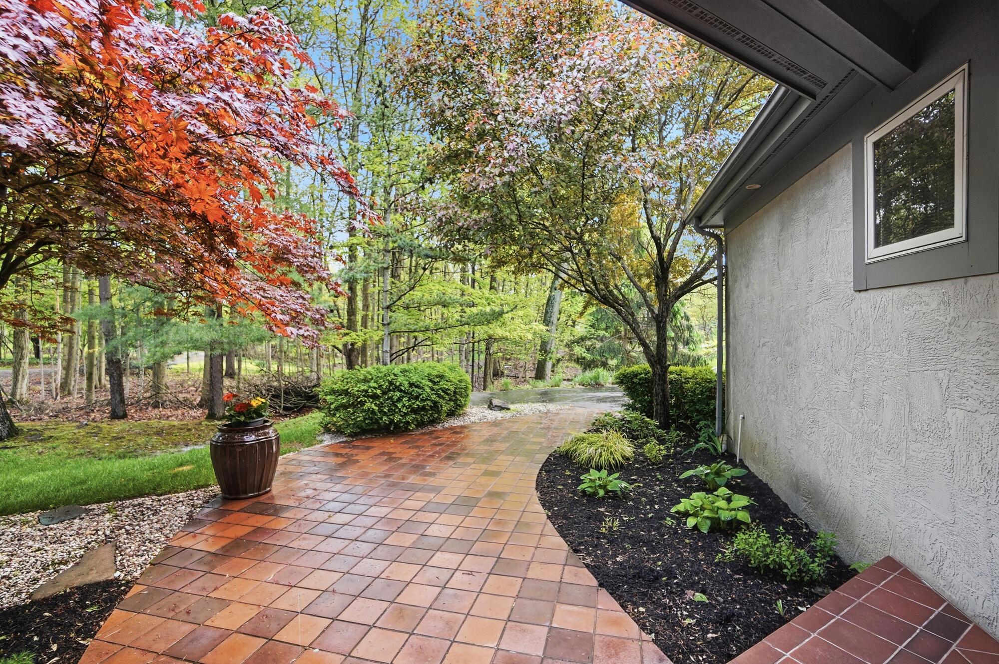 52 Beech Ridge Drive Property Photo 6