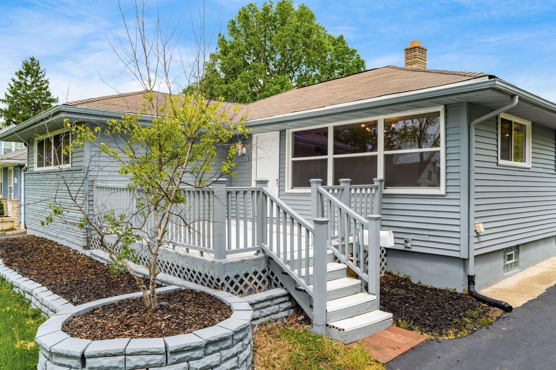 2906 Ashby Road Property Photo 4