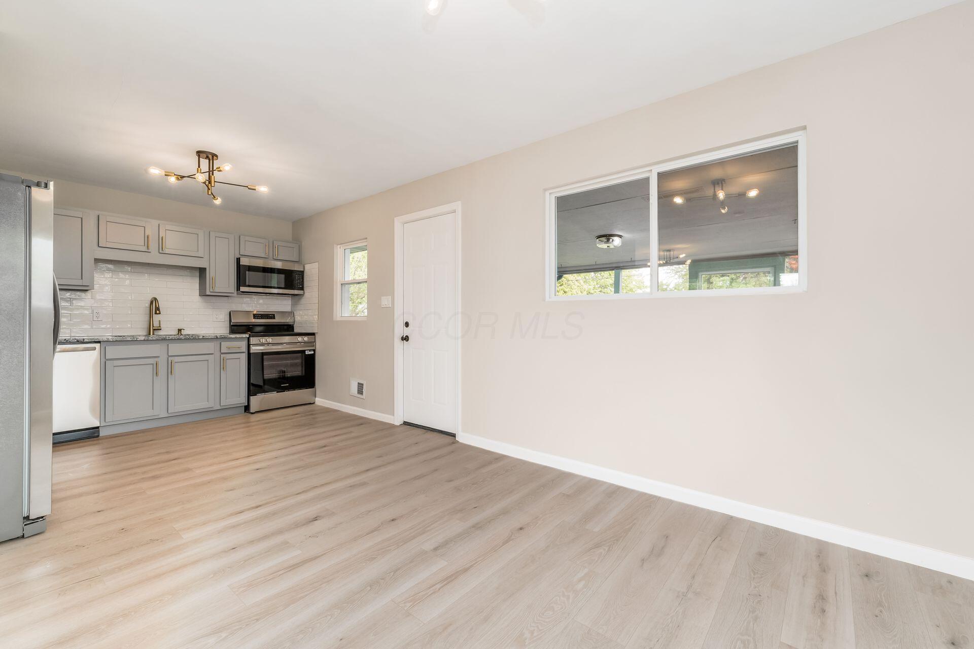 2906 Ashby Road Property Photo 12