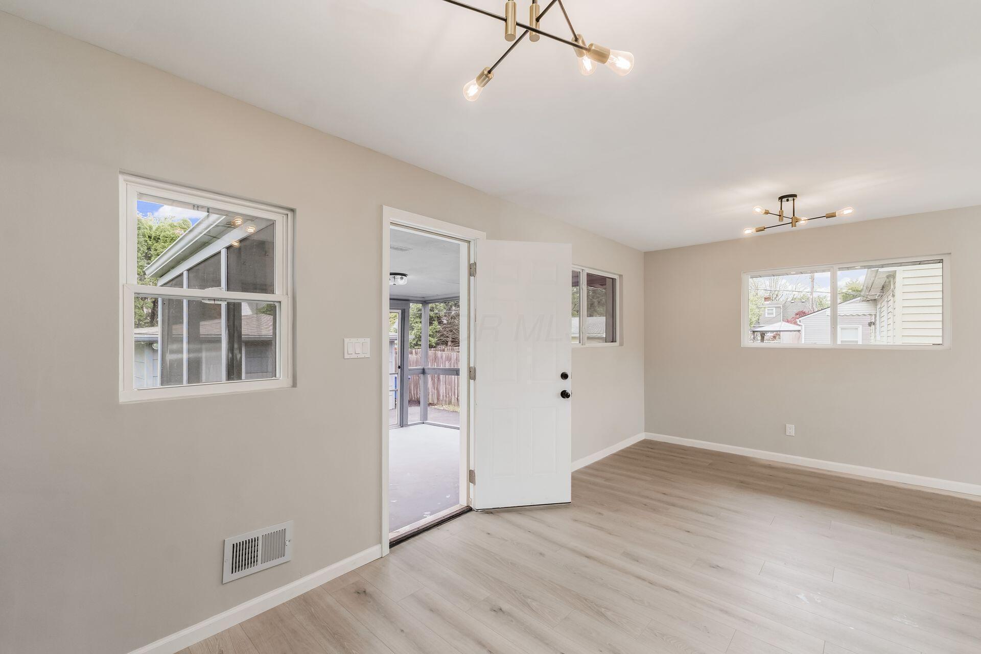 2906 Ashby Road Property Photo 18