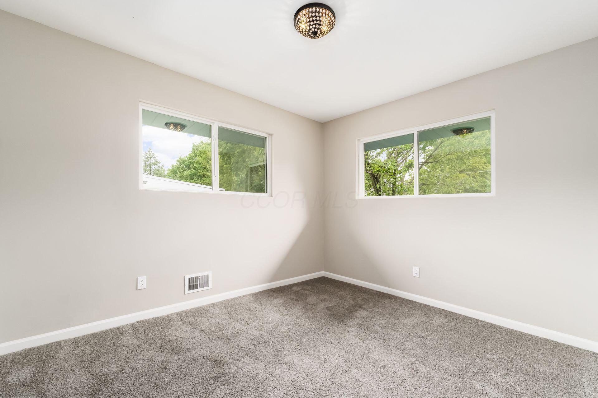 2906 Ashby Road Property Photo 21