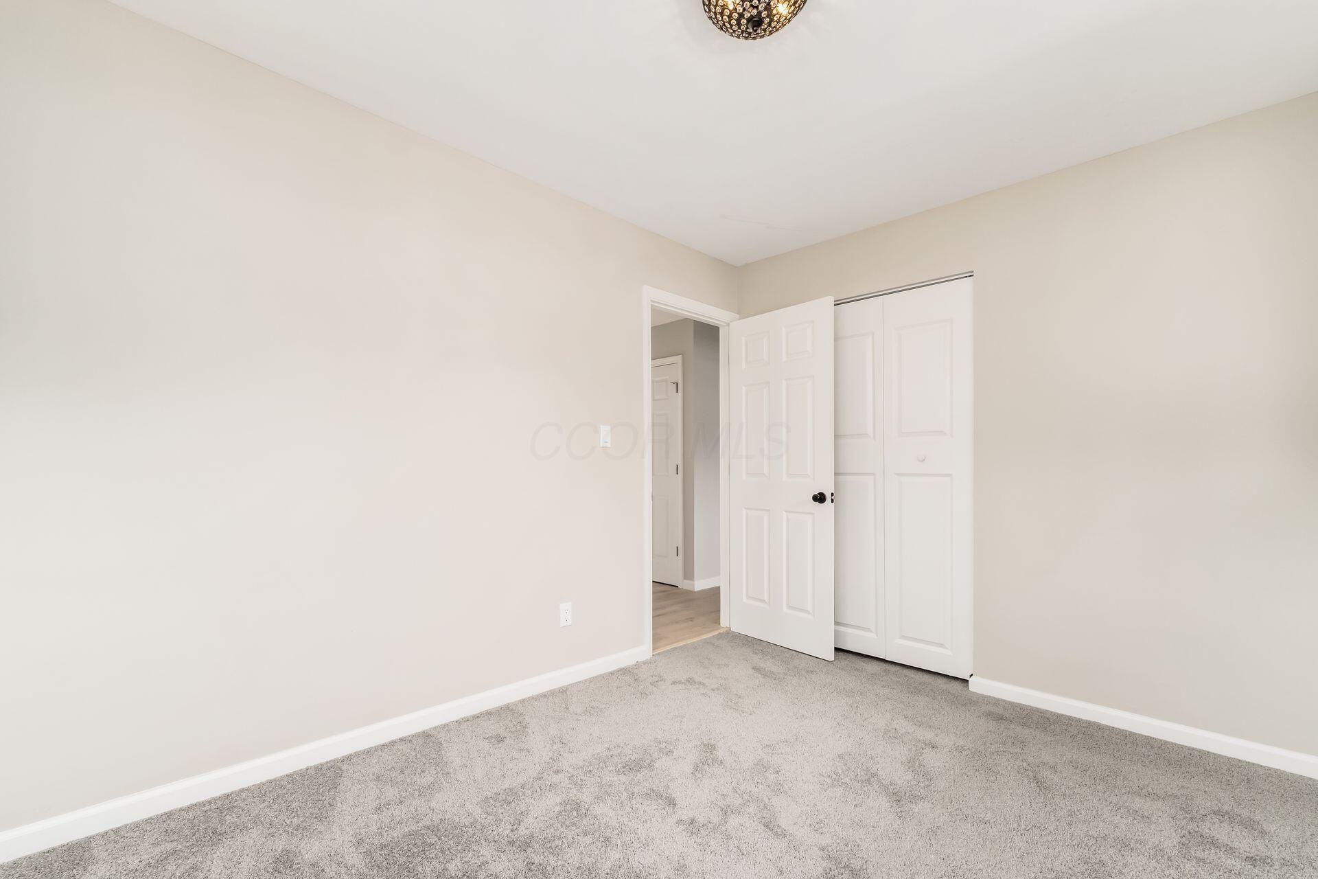2906 Ashby Road Property Photo 22