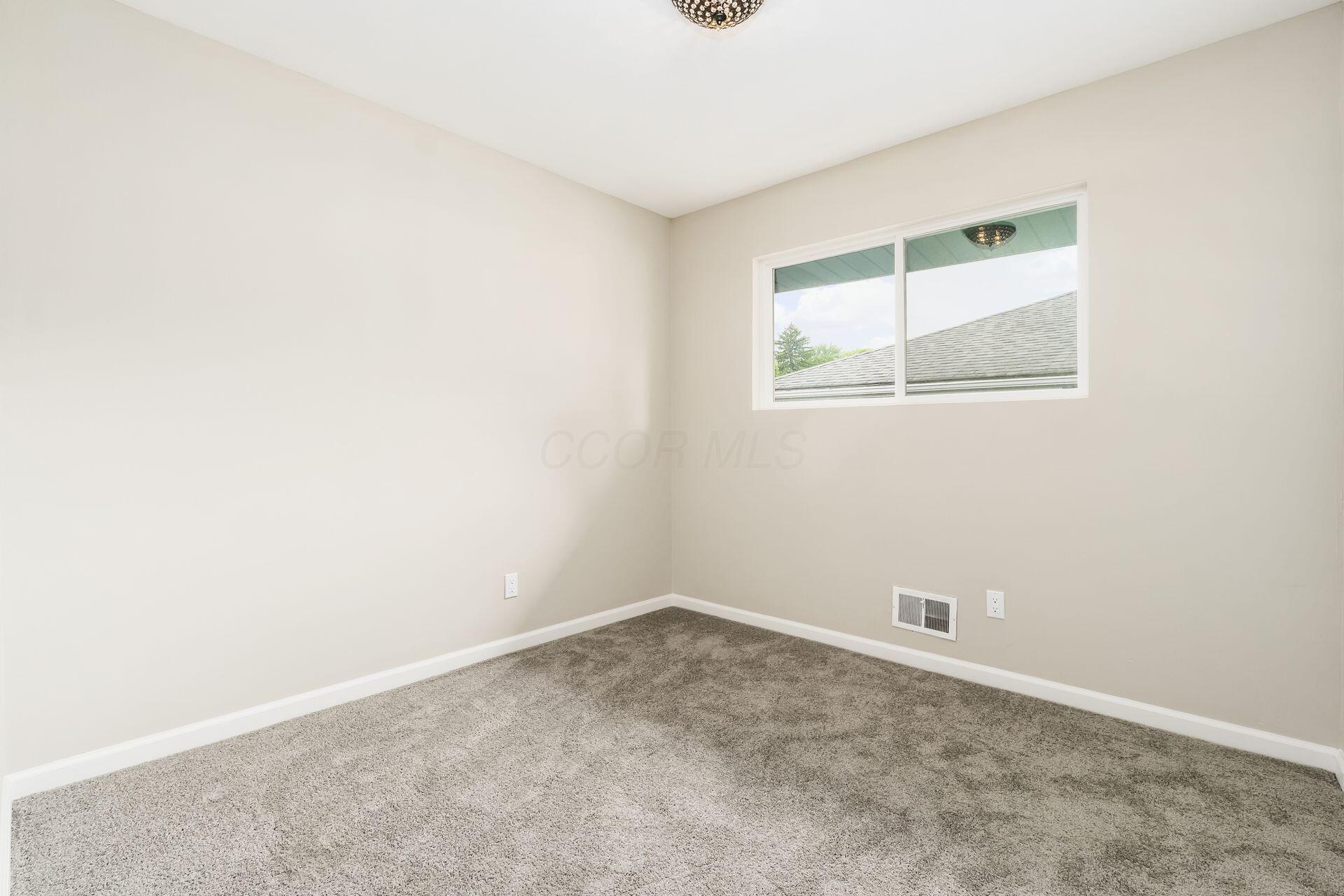 2906 Ashby Road Property Photo 23