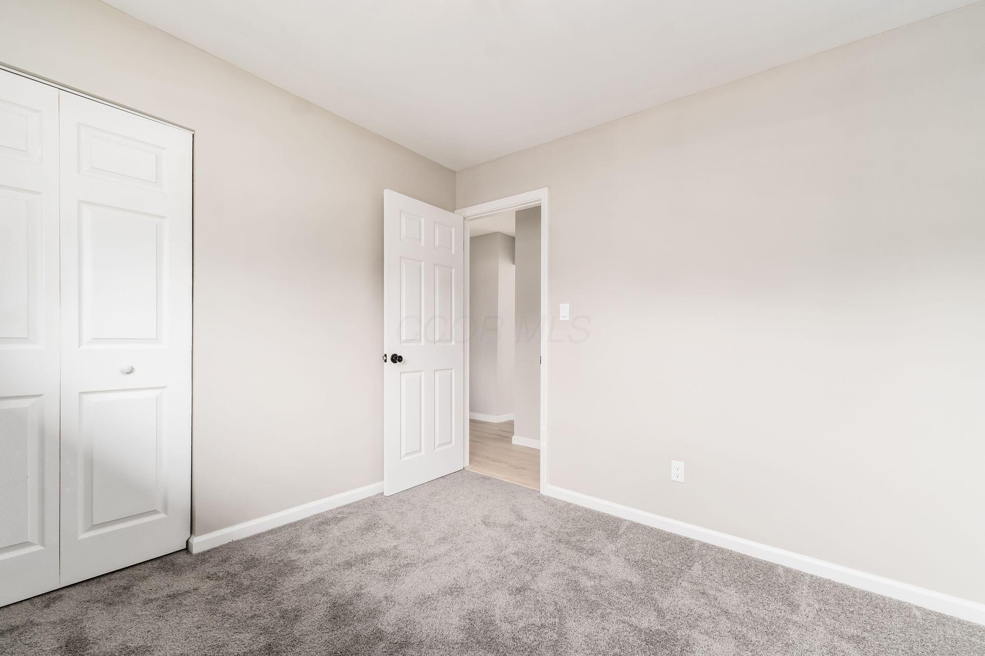 2906 Ashby Road Property Photo 24