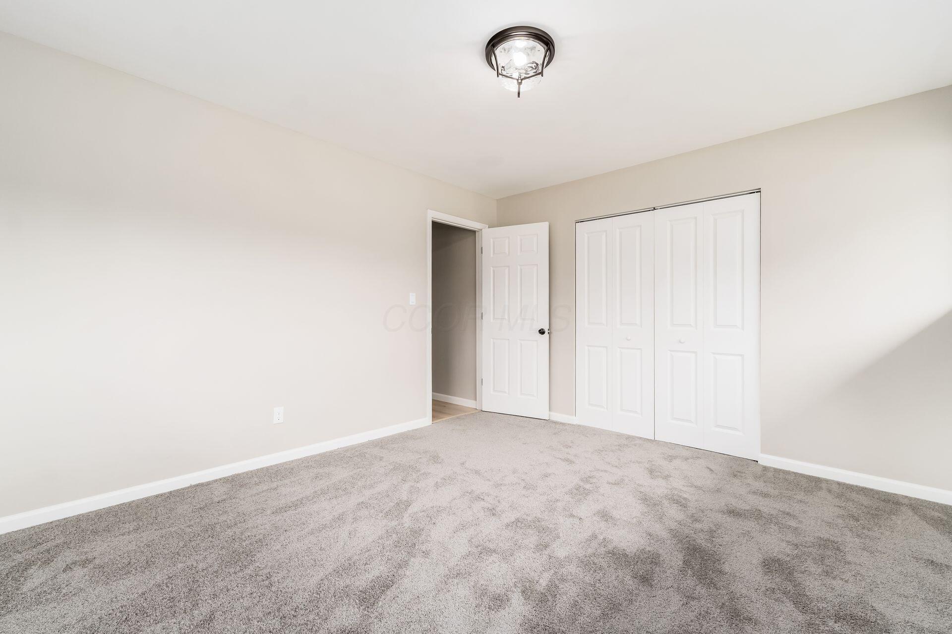 2906 Ashby Road Property Photo 26