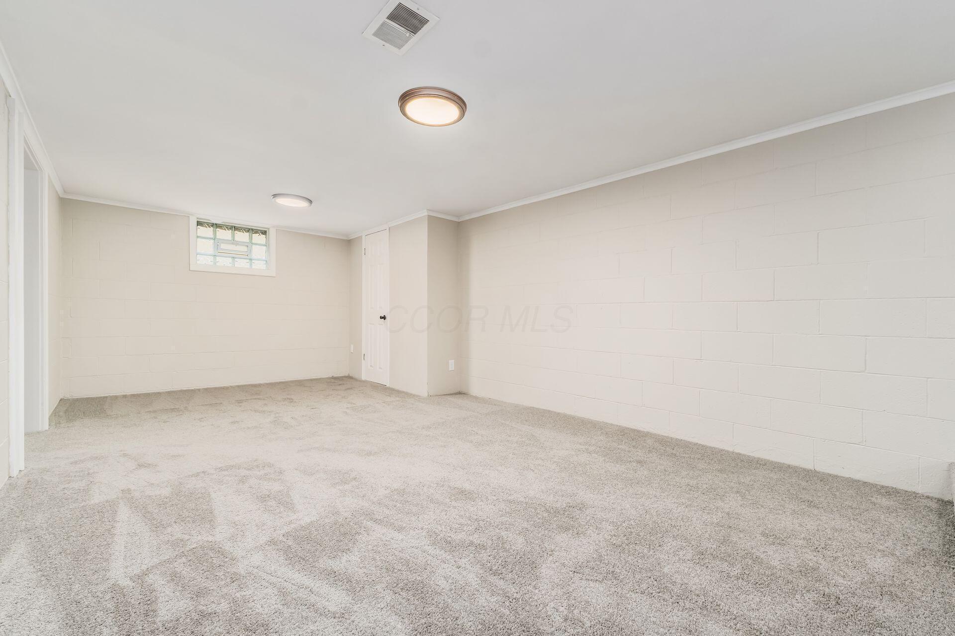 2906 Ashby Road Property Photo 28
