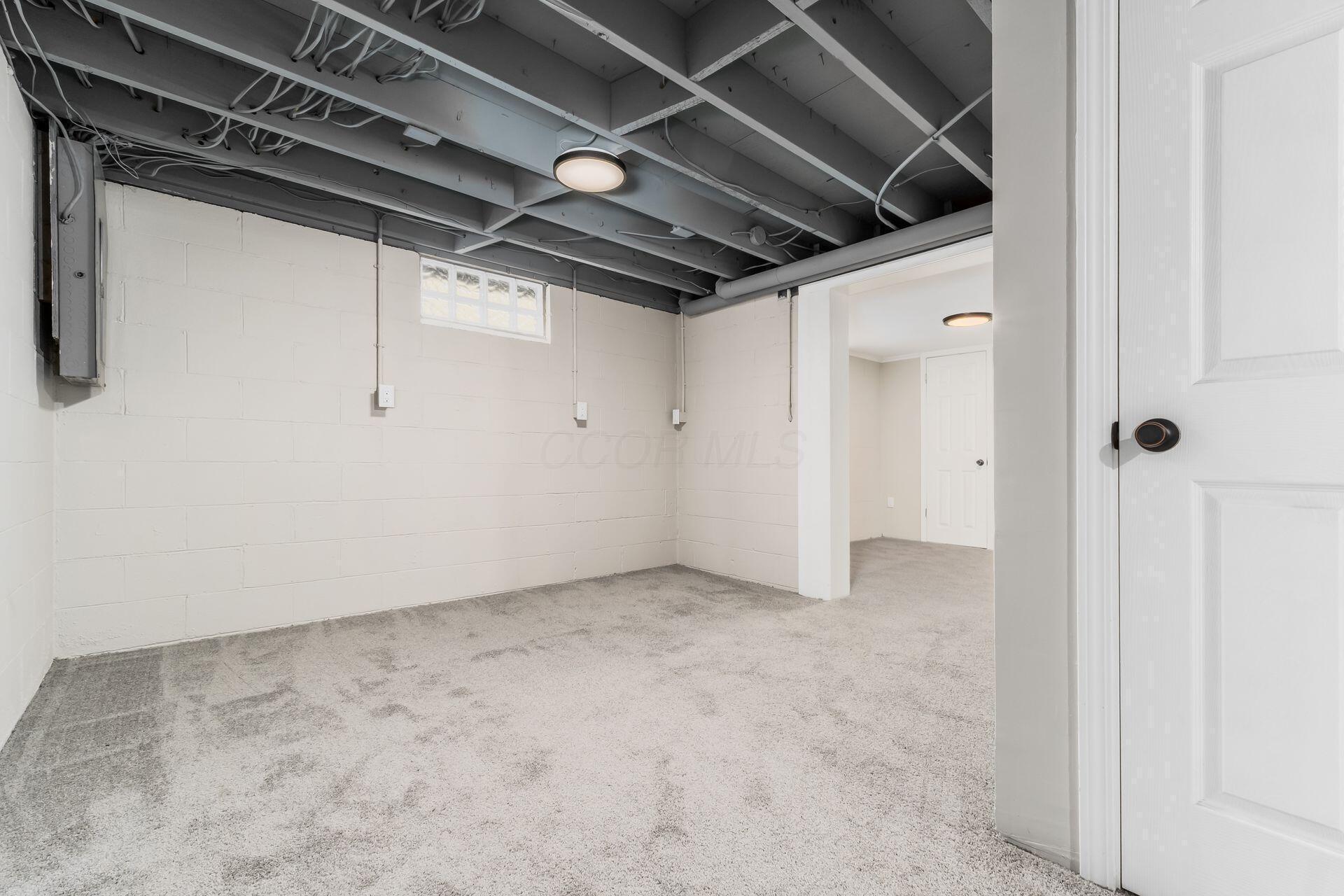 2906 Ashby Road Property Photo 30