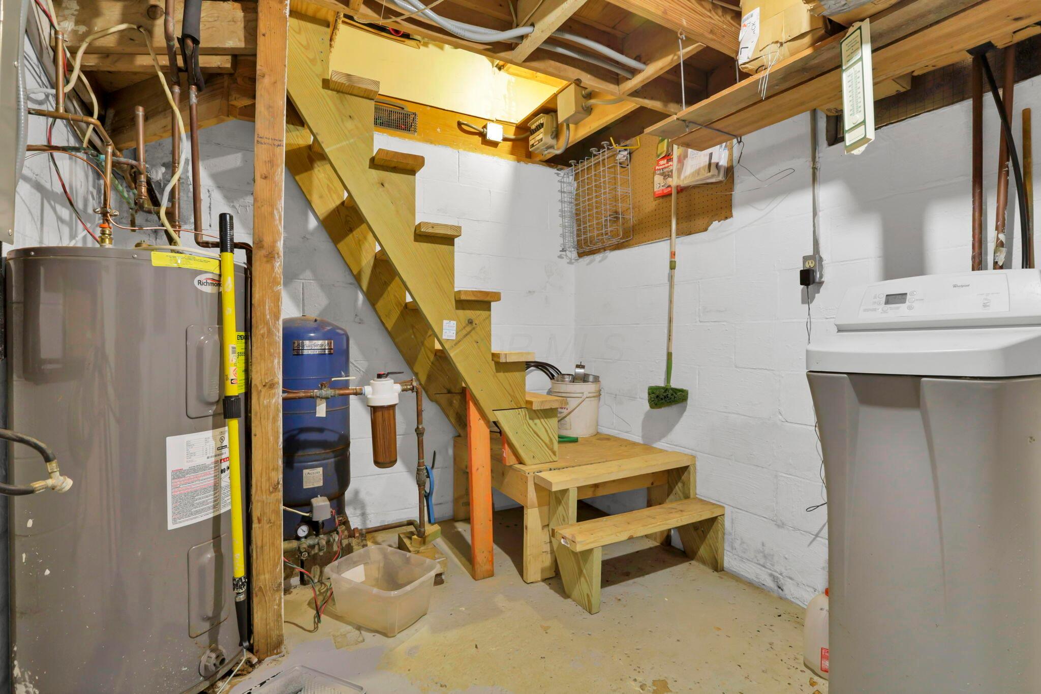 36 Seneca Lane Property Photo 34