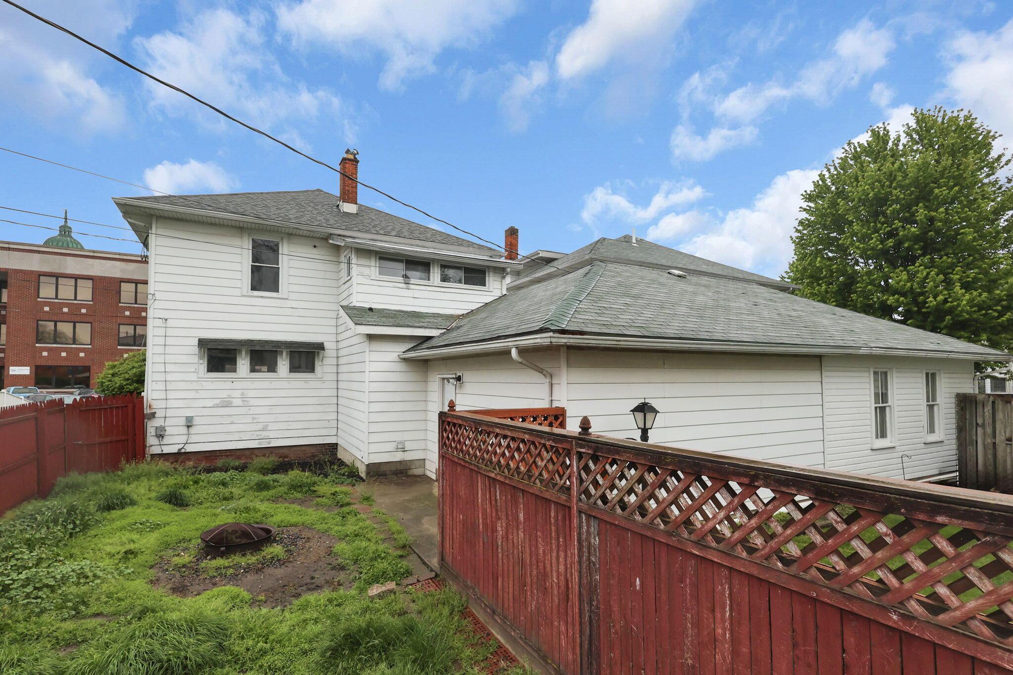 123 E Johnson Street Property Photo 51