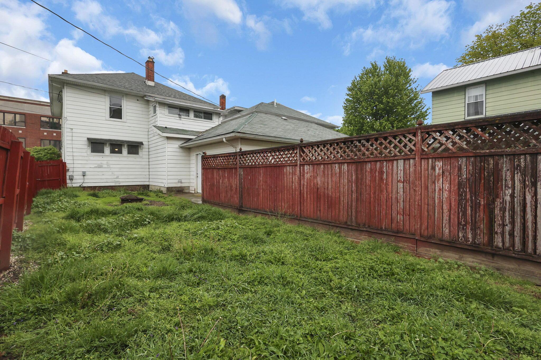 123 E Johnson Street Property Photo 52