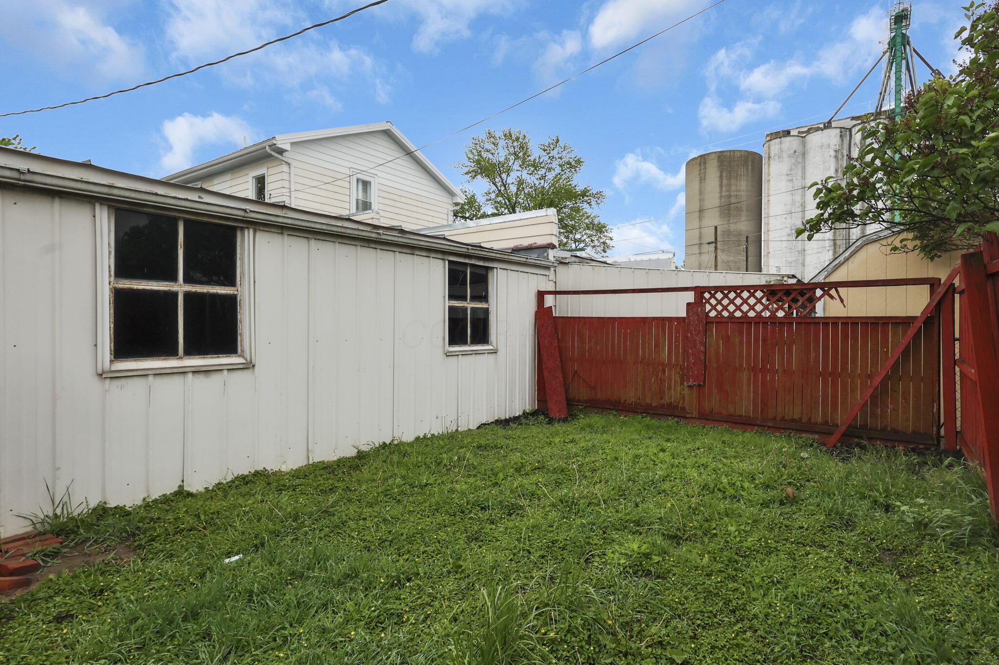 123 E Johnson Street Property Photo 53