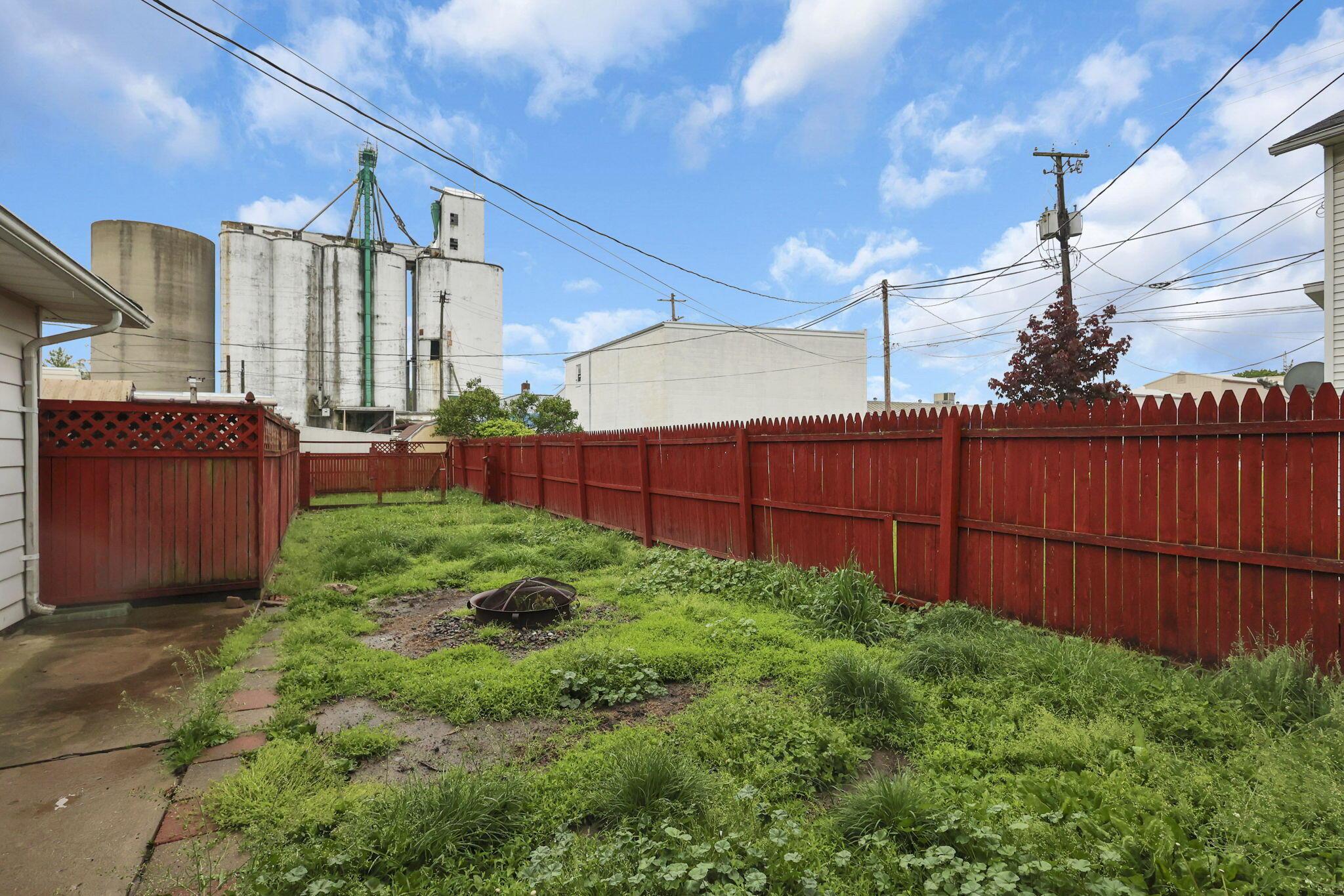 123 E Johnson Street Property Photo 55