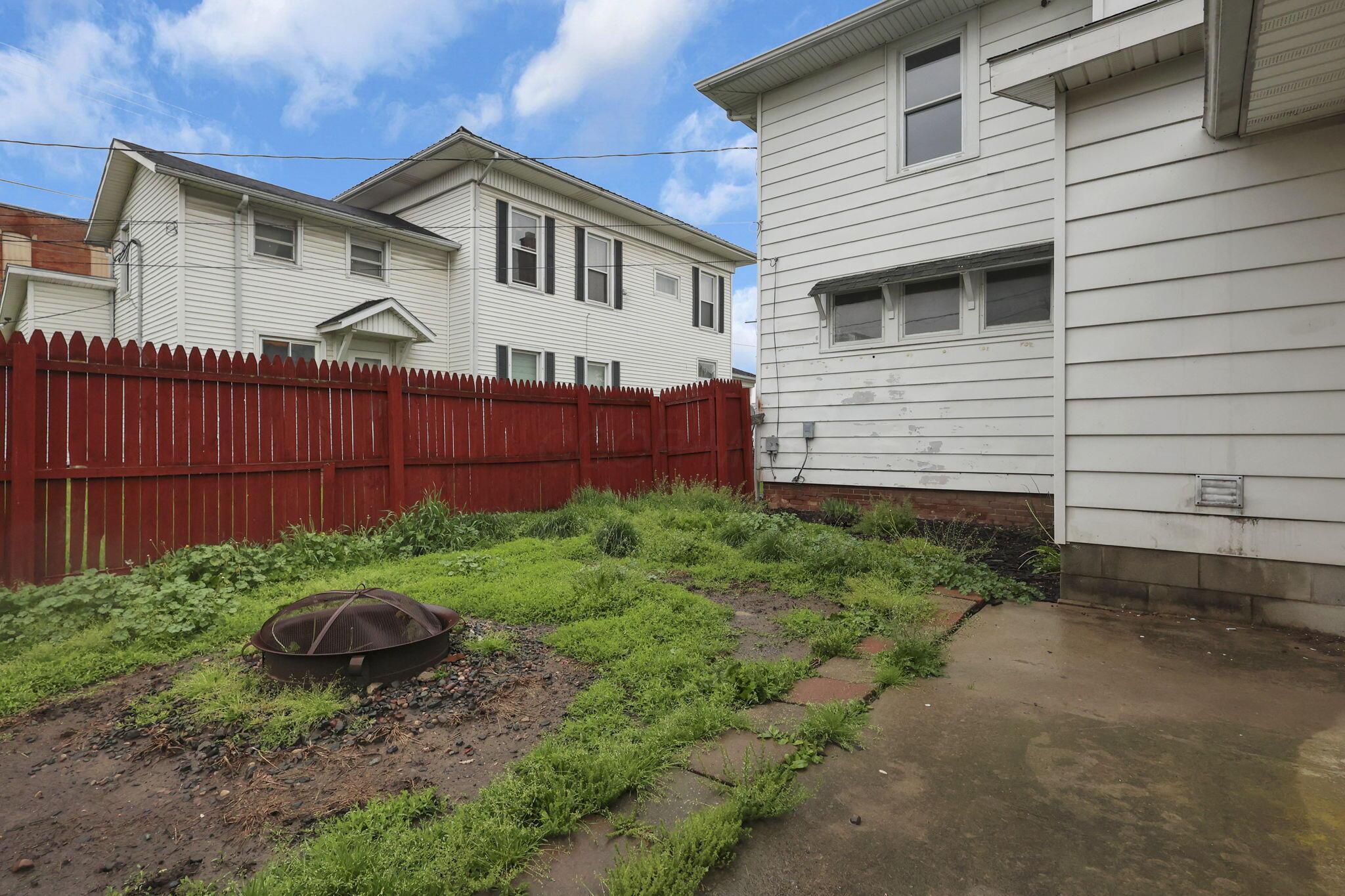 123 E Johnson Street Property Photo 56