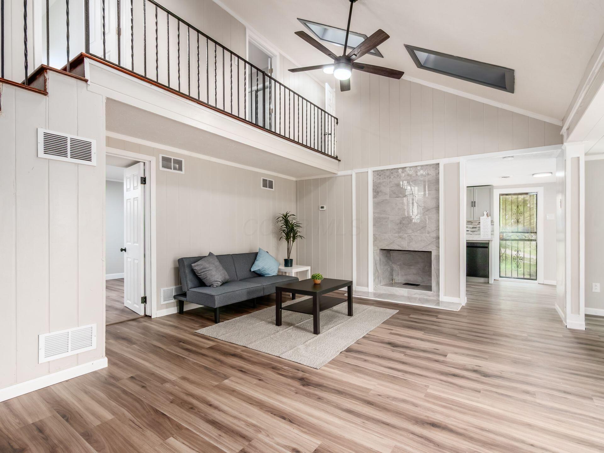 2471 Sunbury Road Property Photo 8